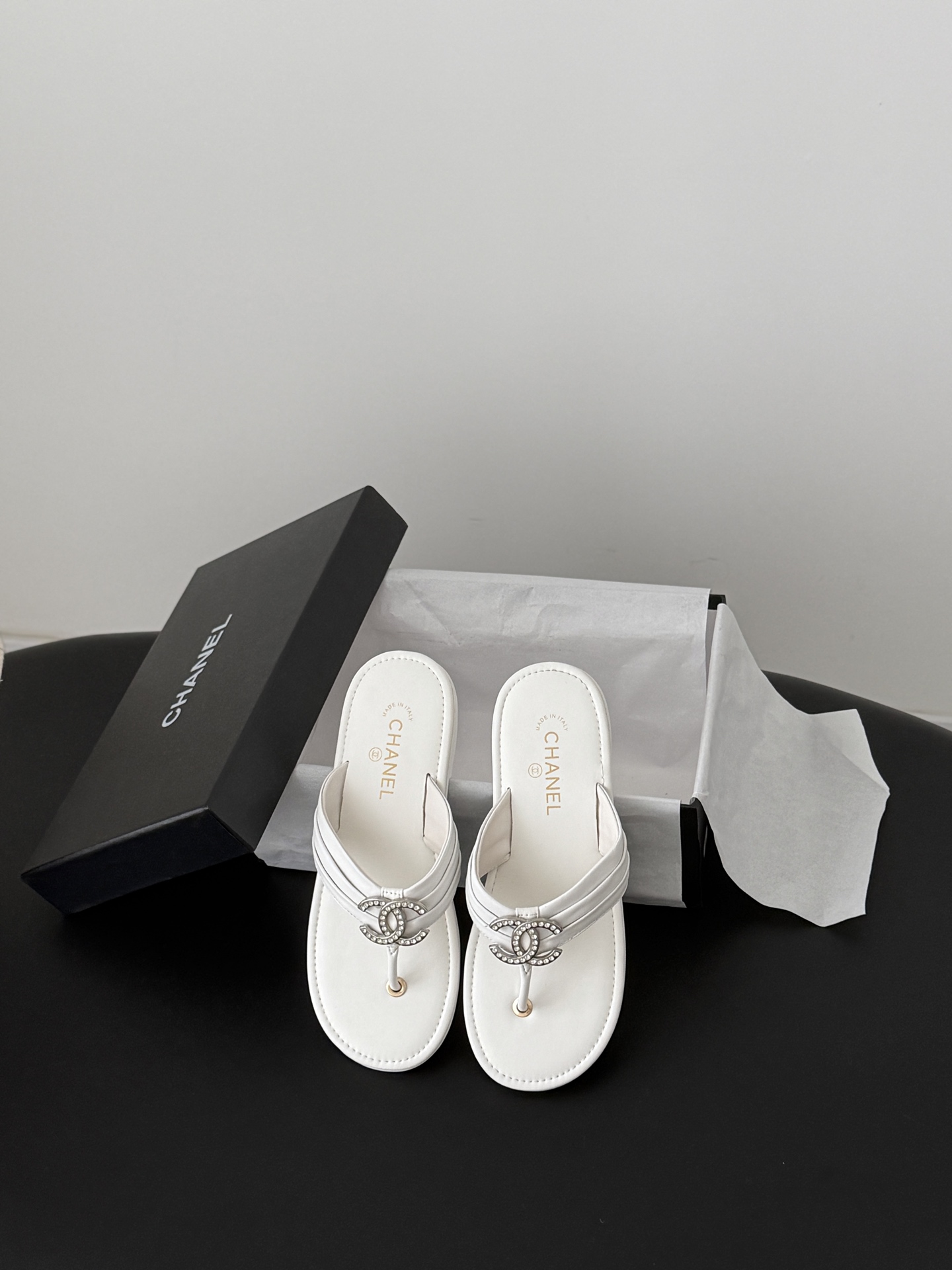Chan 26K flip-flops
