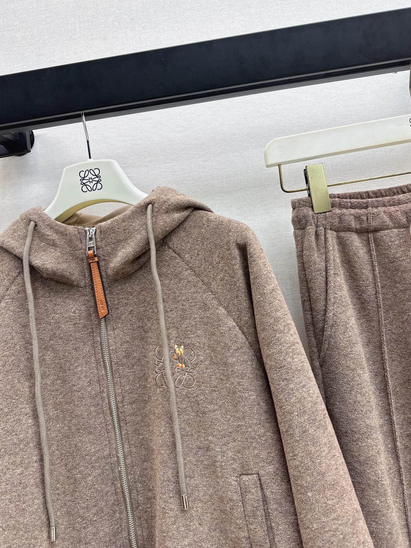 Loe 26ss outfit sets hooded jacket +pant