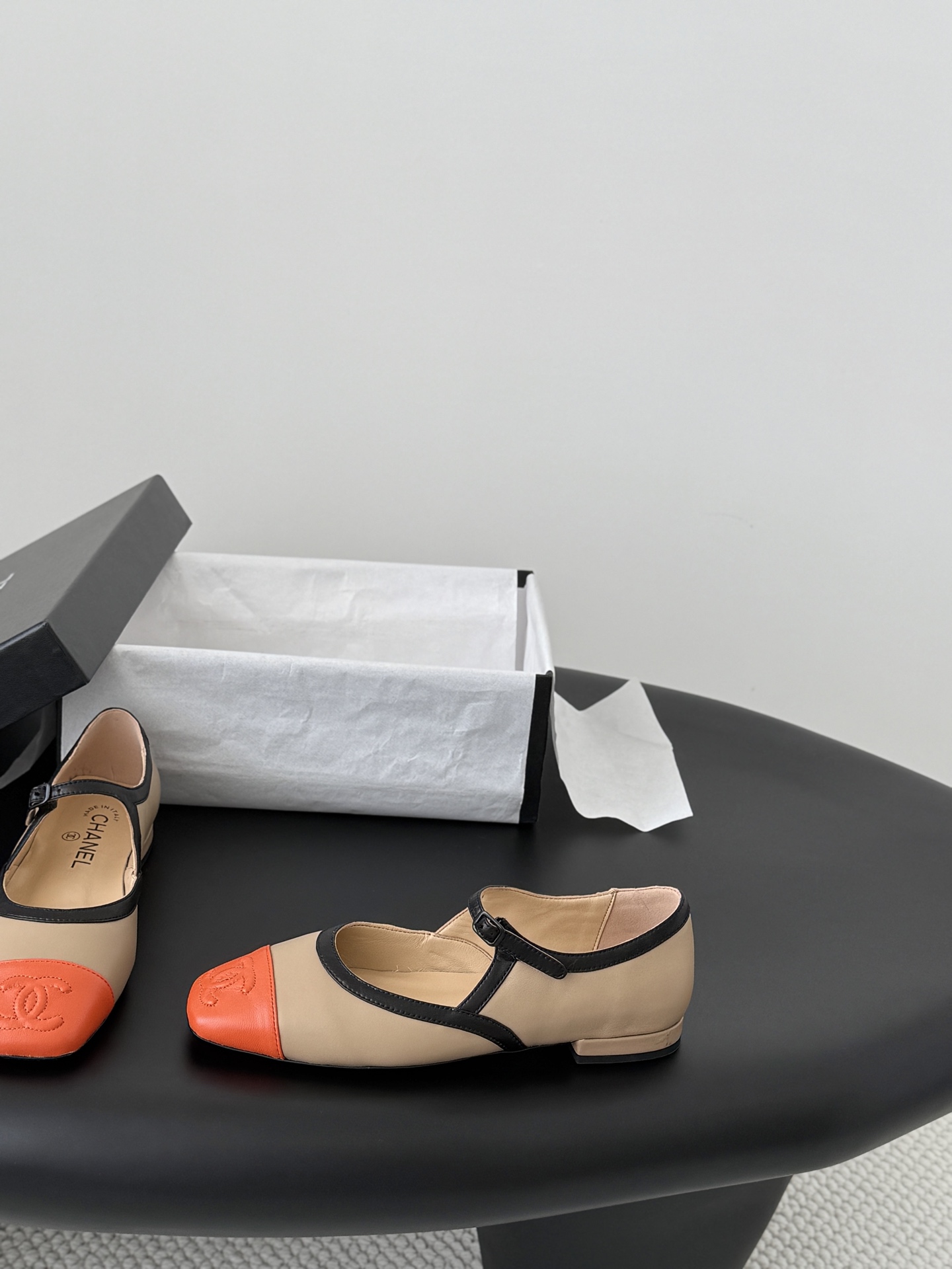 Chan 26K mary jane flats