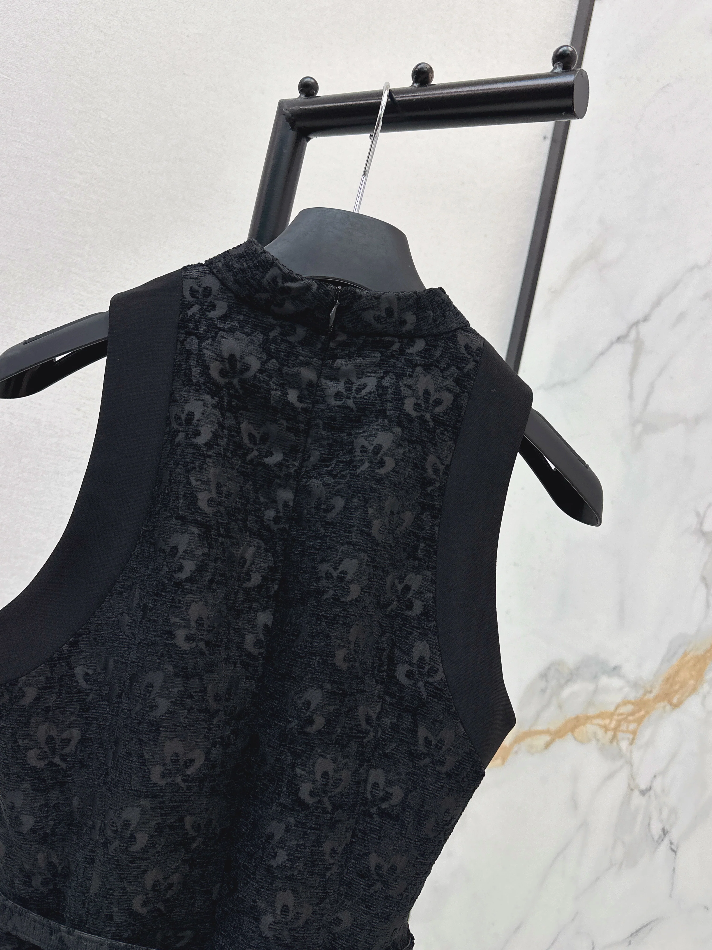 CD 26ss jacquard belted dress