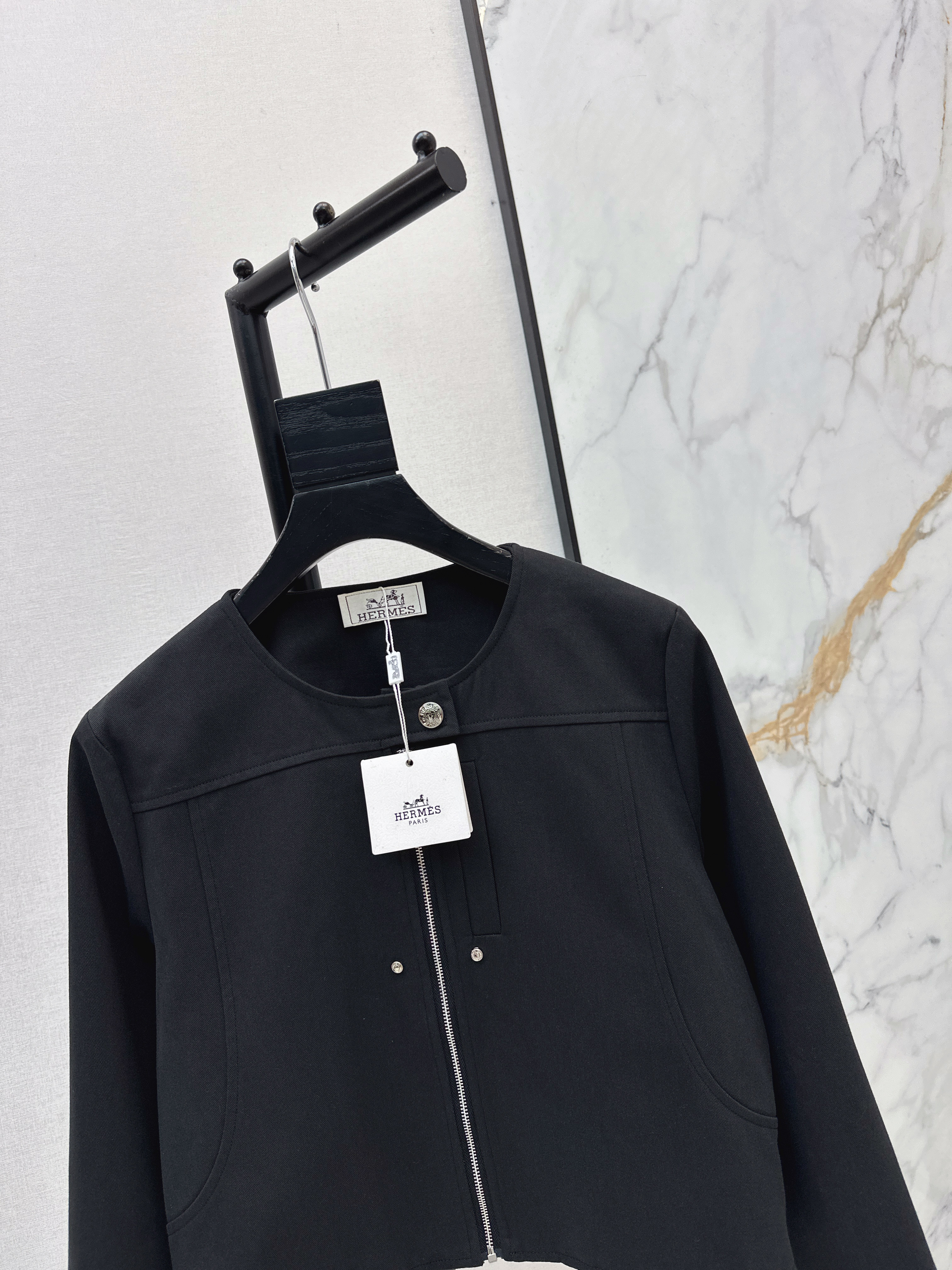 Her 26ss zip-up jacket
