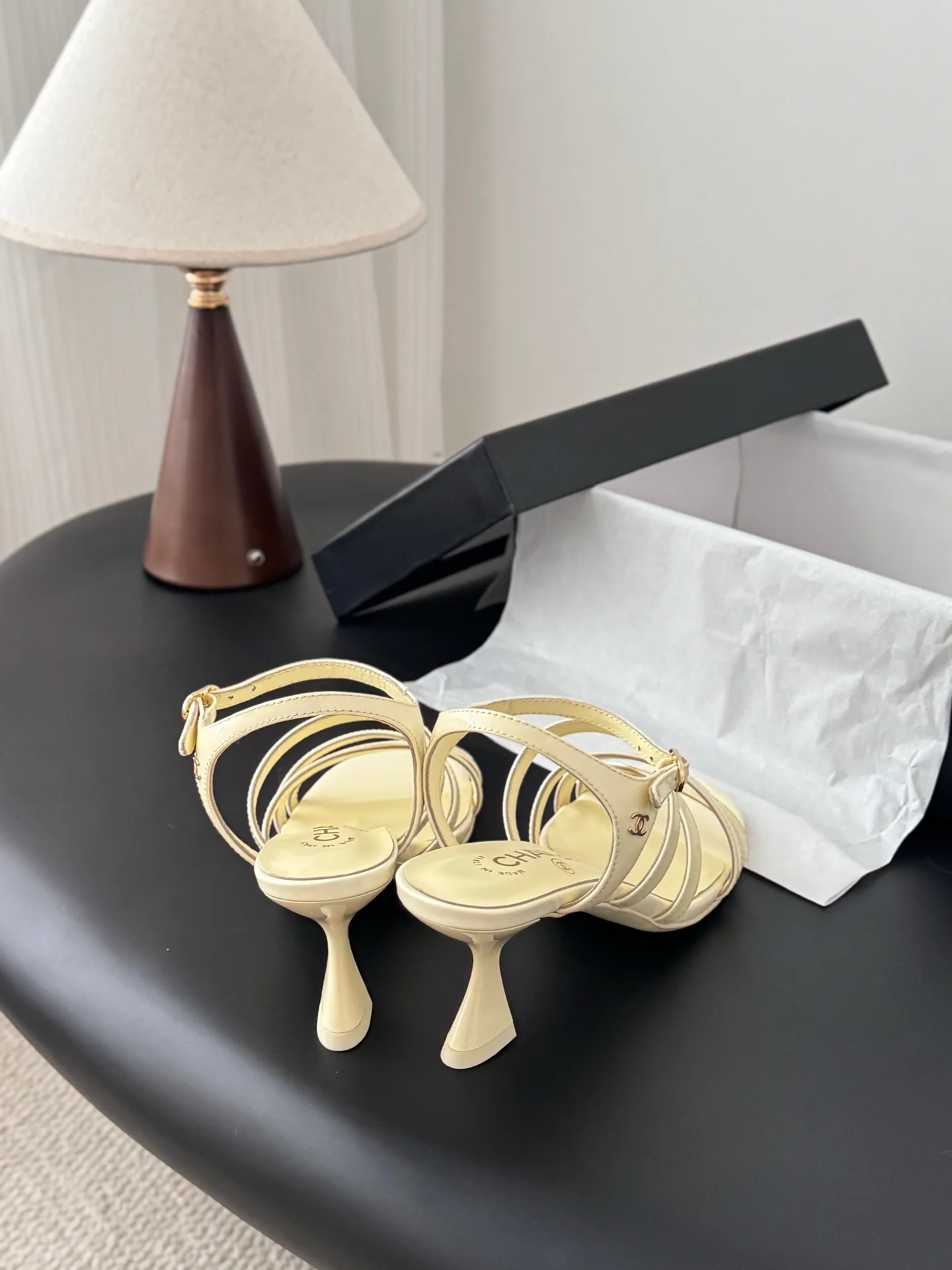 Chan 25fw kitten sandals