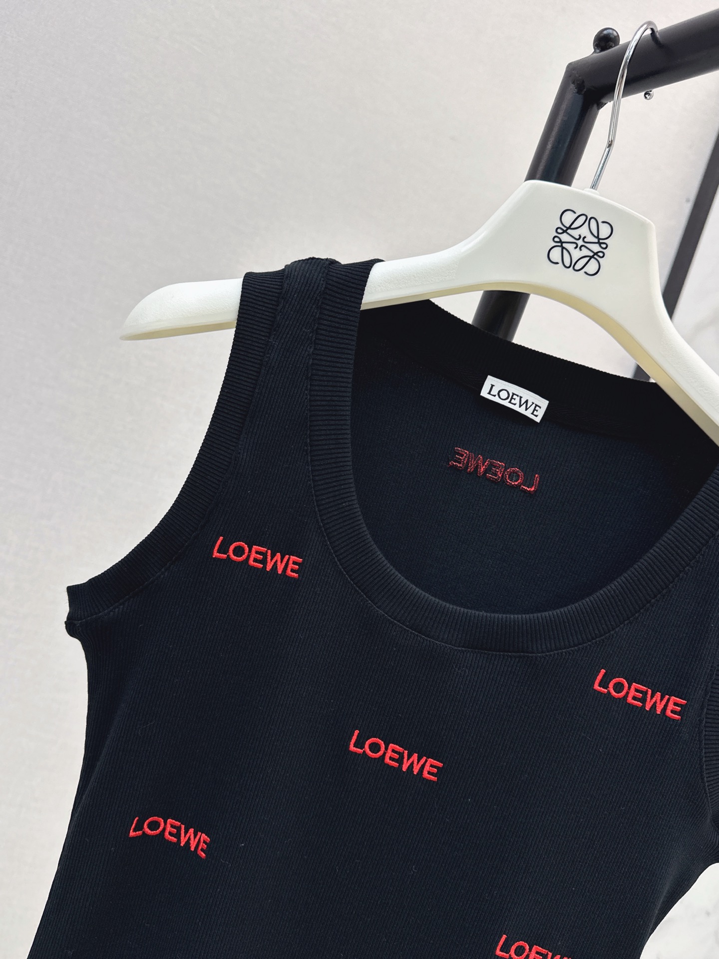 Loe 26ss embroidery vest