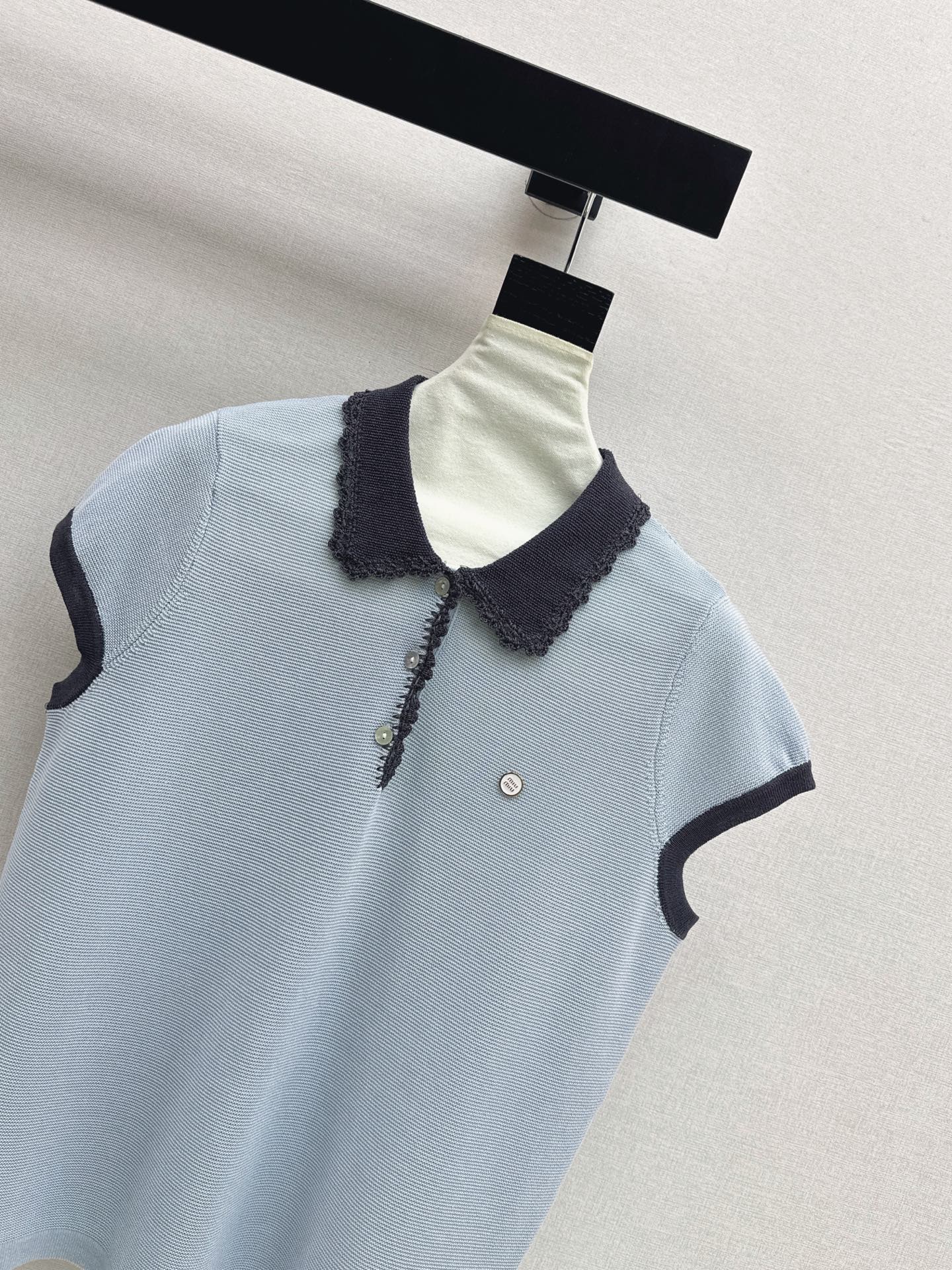 Miu 26ss sleeveless polo knitwear