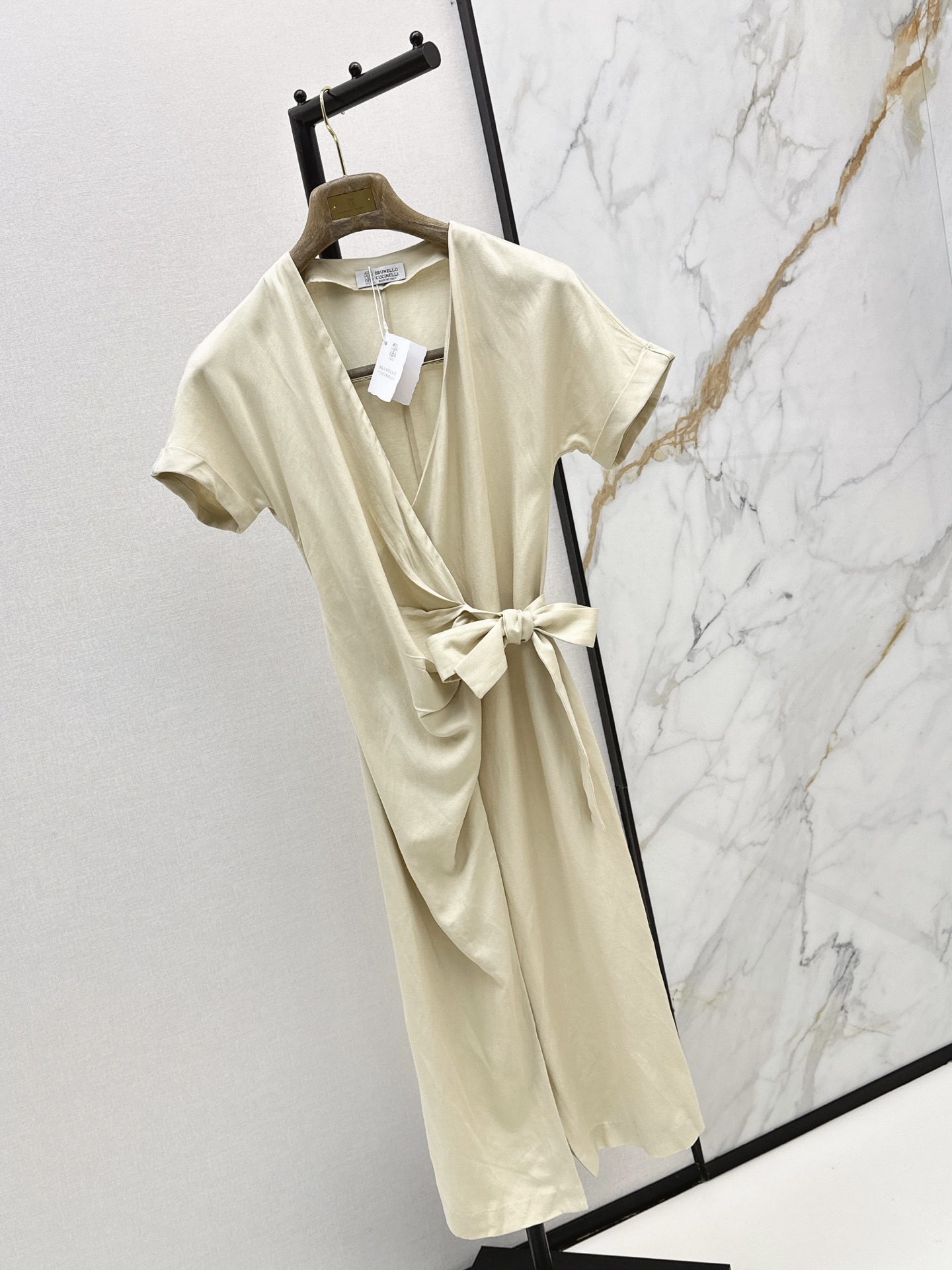 Brun 26ss v-neck wrap dress