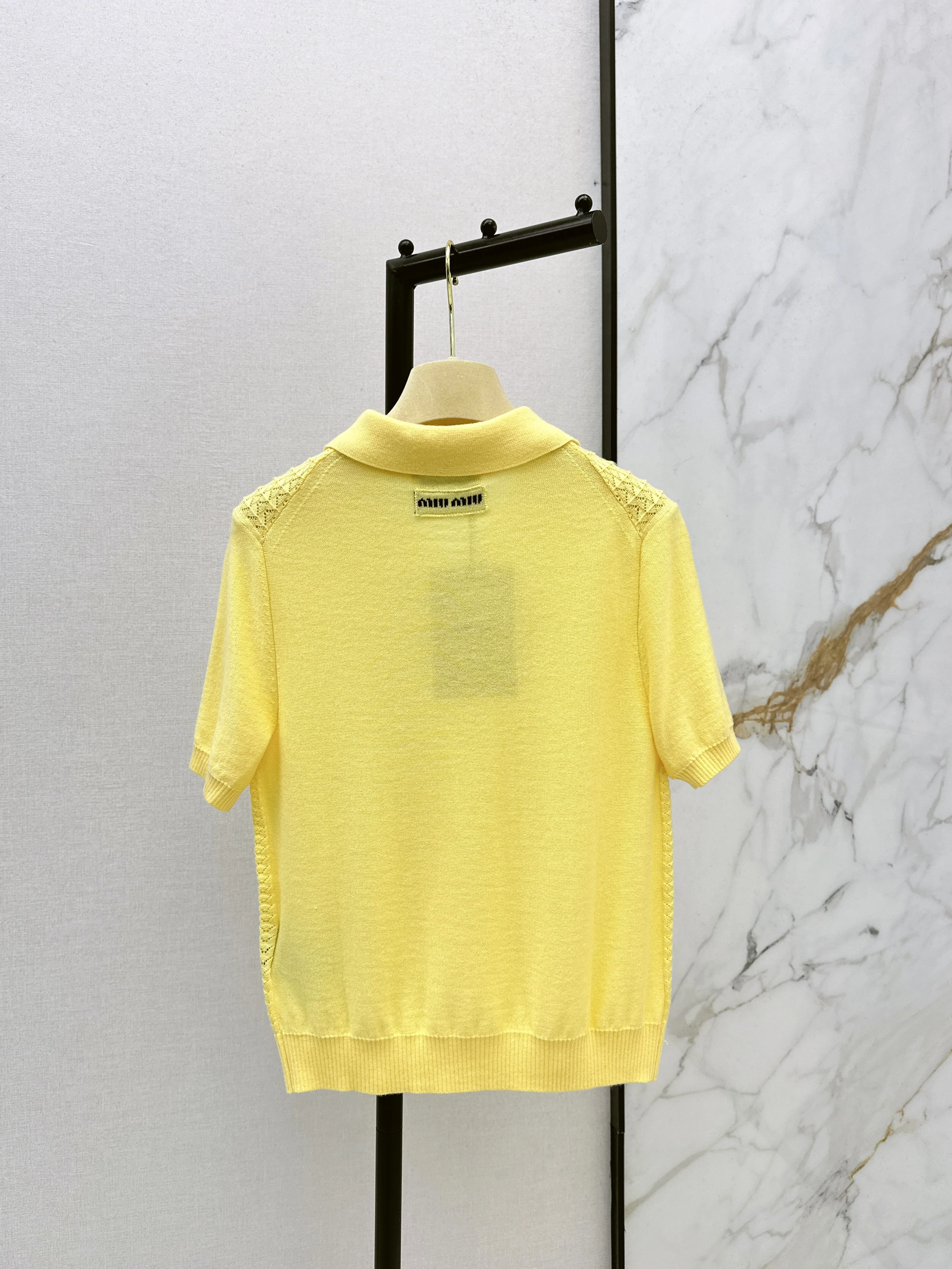 Miu 26ss polo knitted sweater