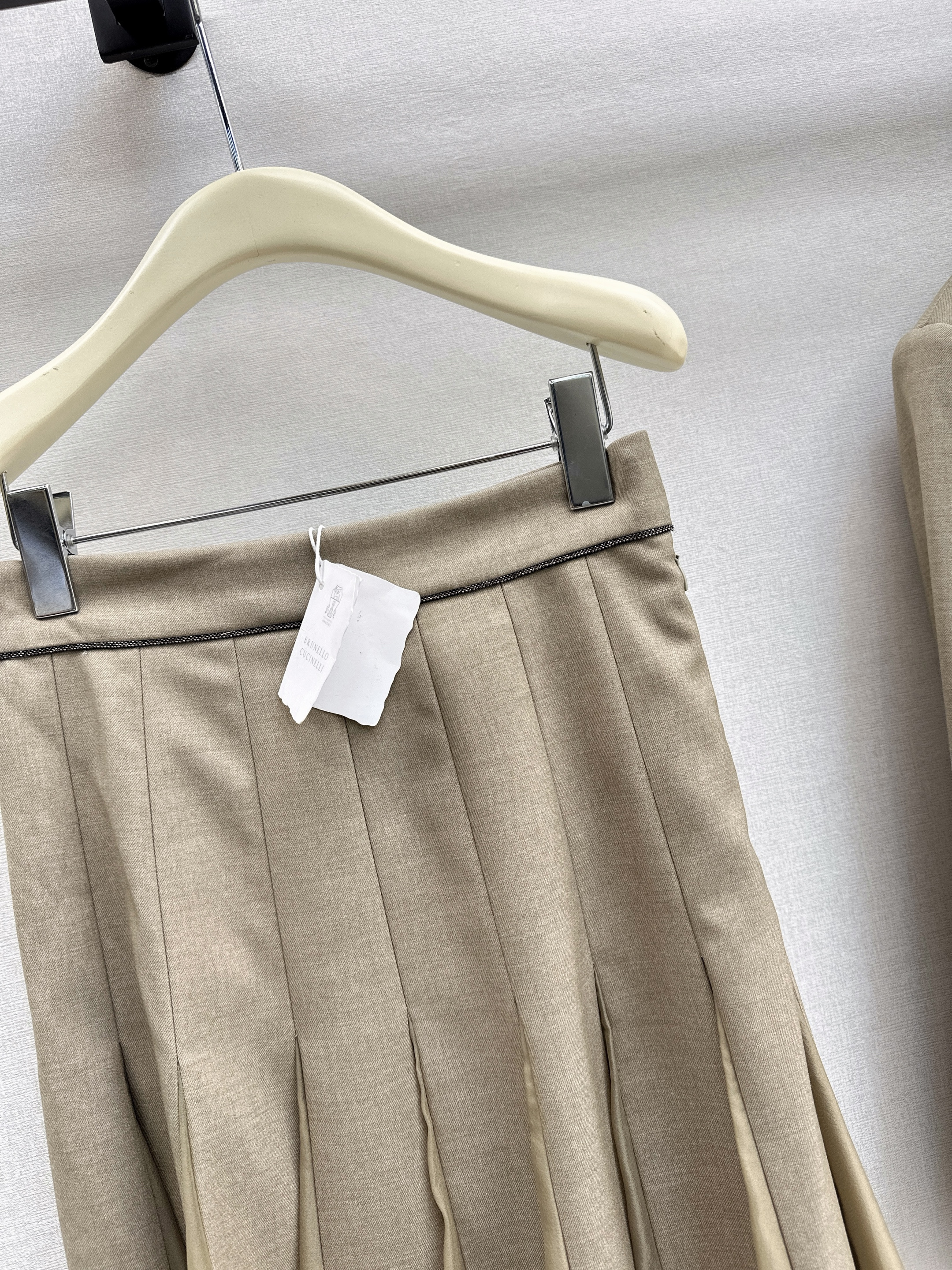 Brun 26ss pleated skirts