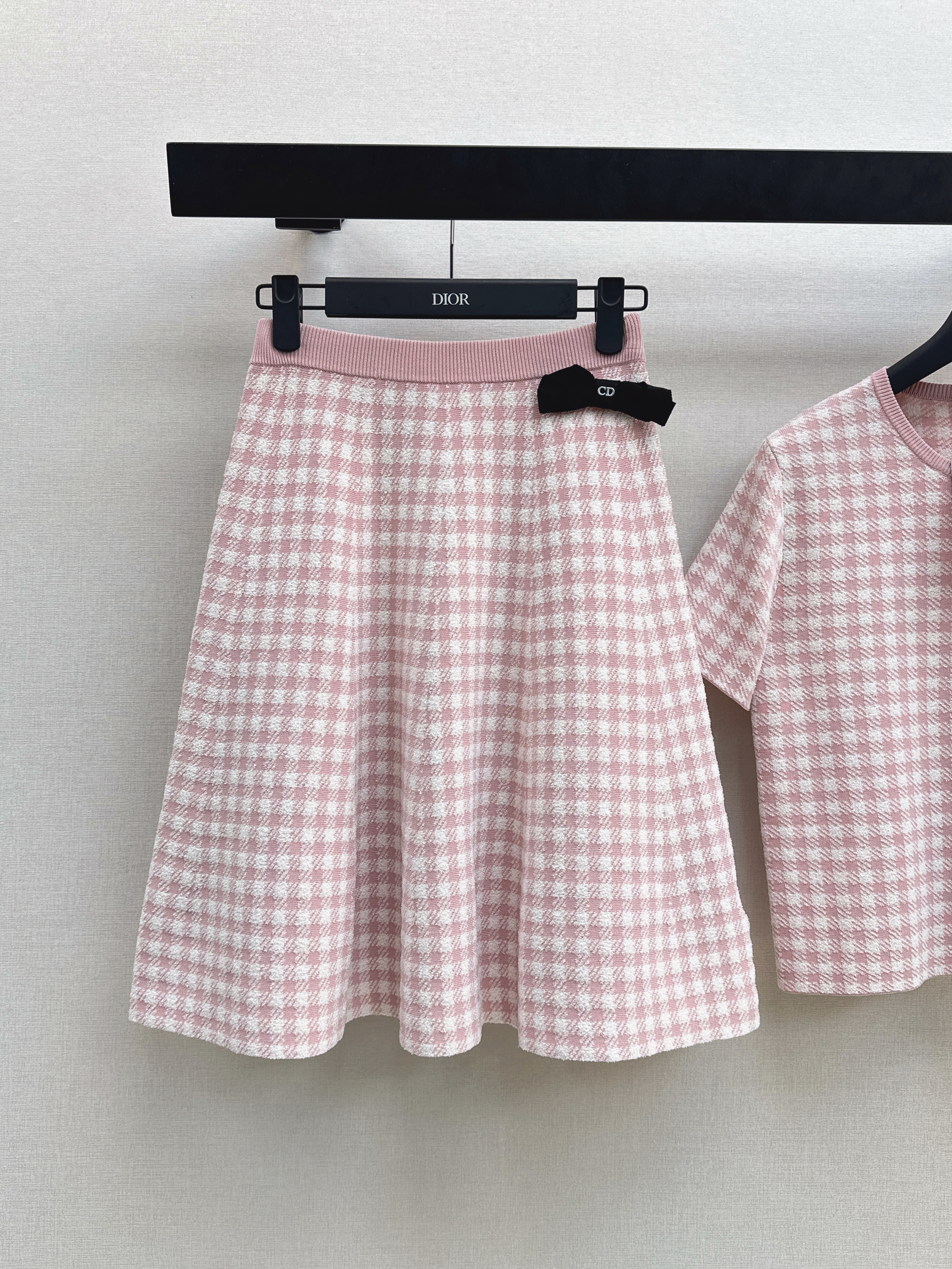 CD 26ss houdstong knitwear skirt set