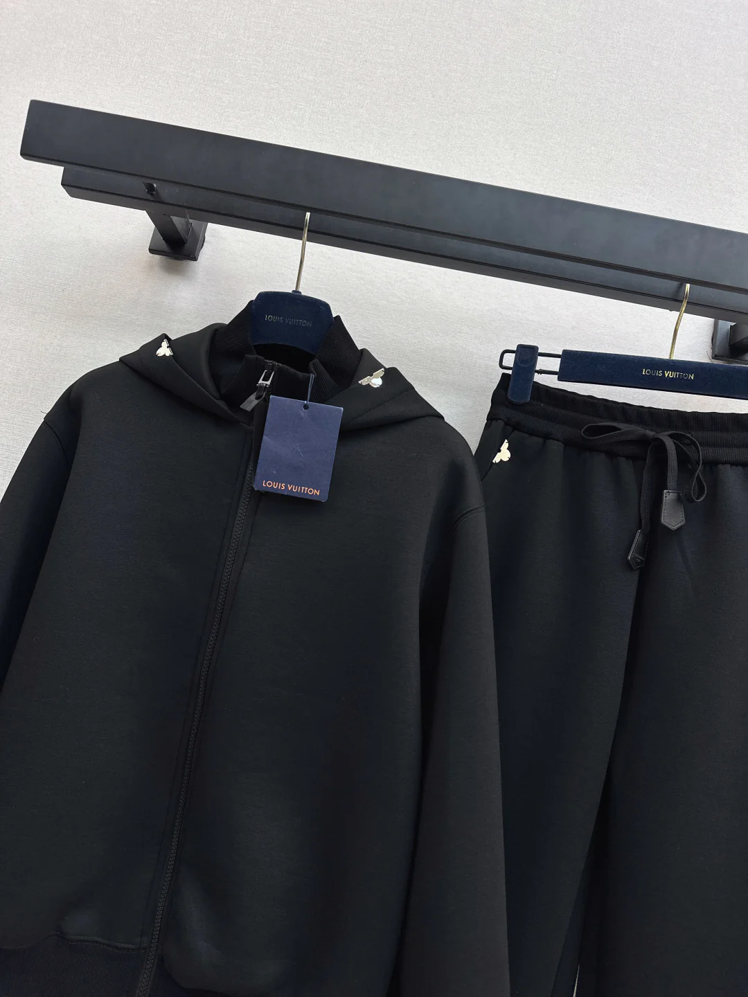 Loui 25fw tracksuit set