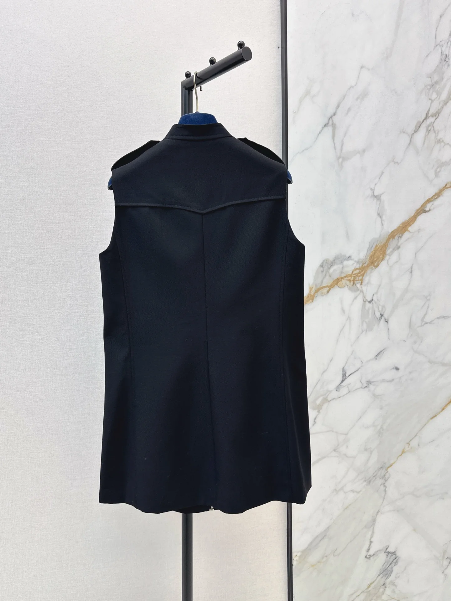 Louis 25fw zip-up sleeveless dress