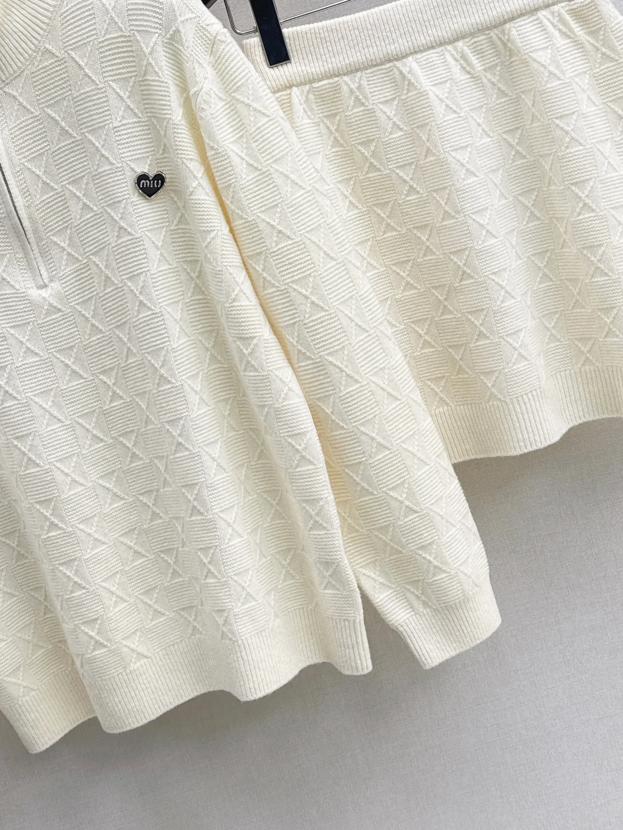 Miu 26ss jacquard knit sweater+skirts set