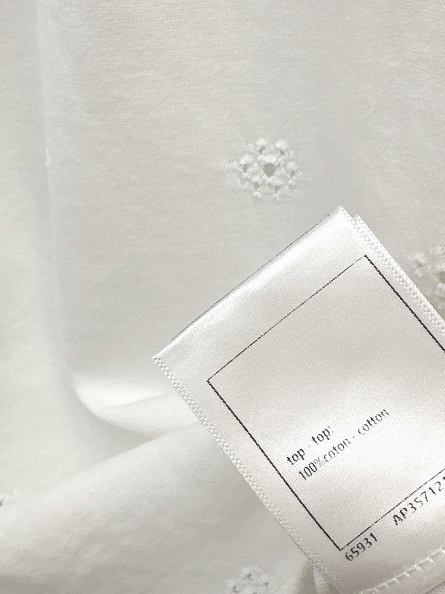 Chan 26ss hollow t-shirt