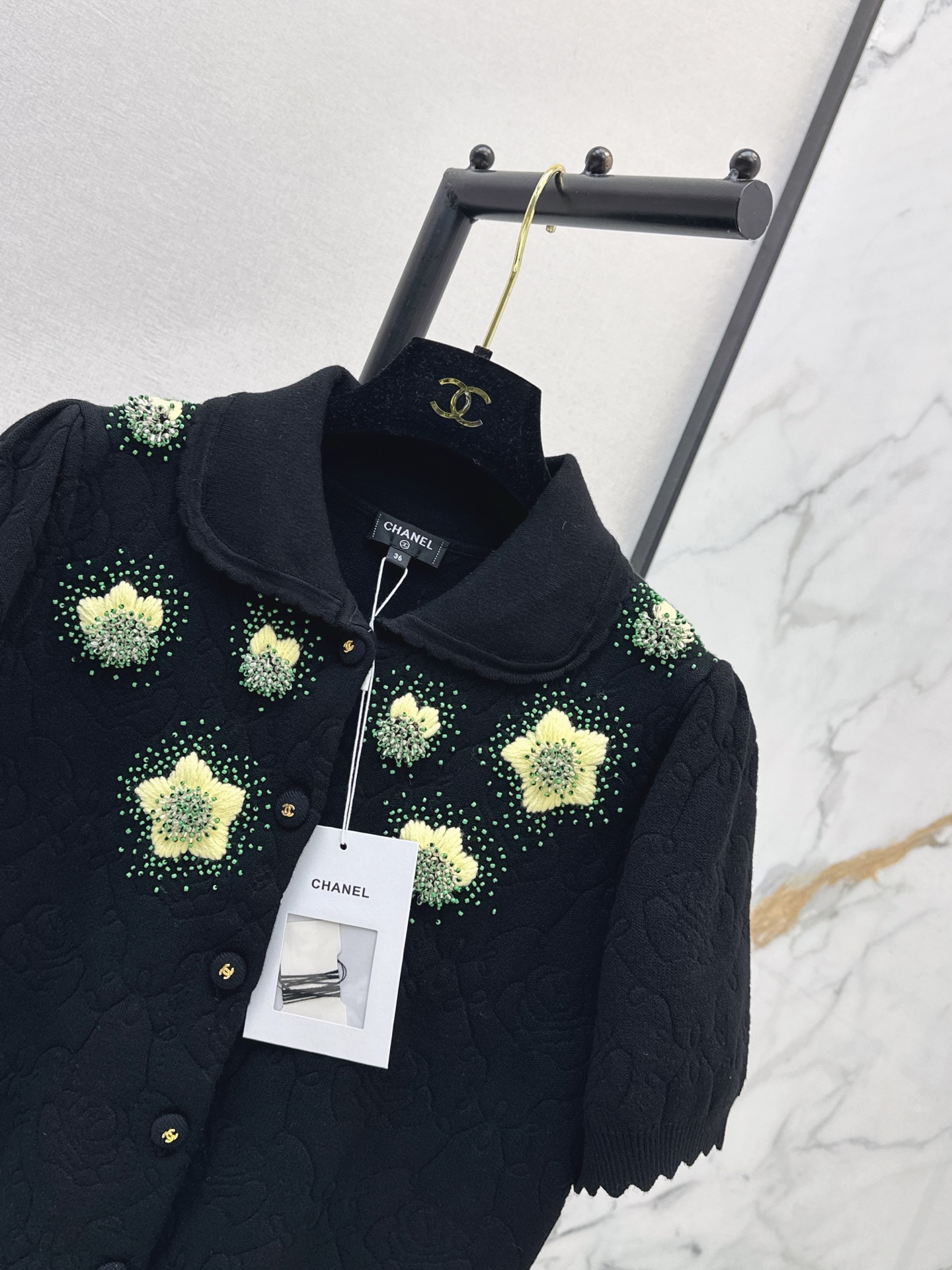 Chan 26ss 3d floarl knit sweater