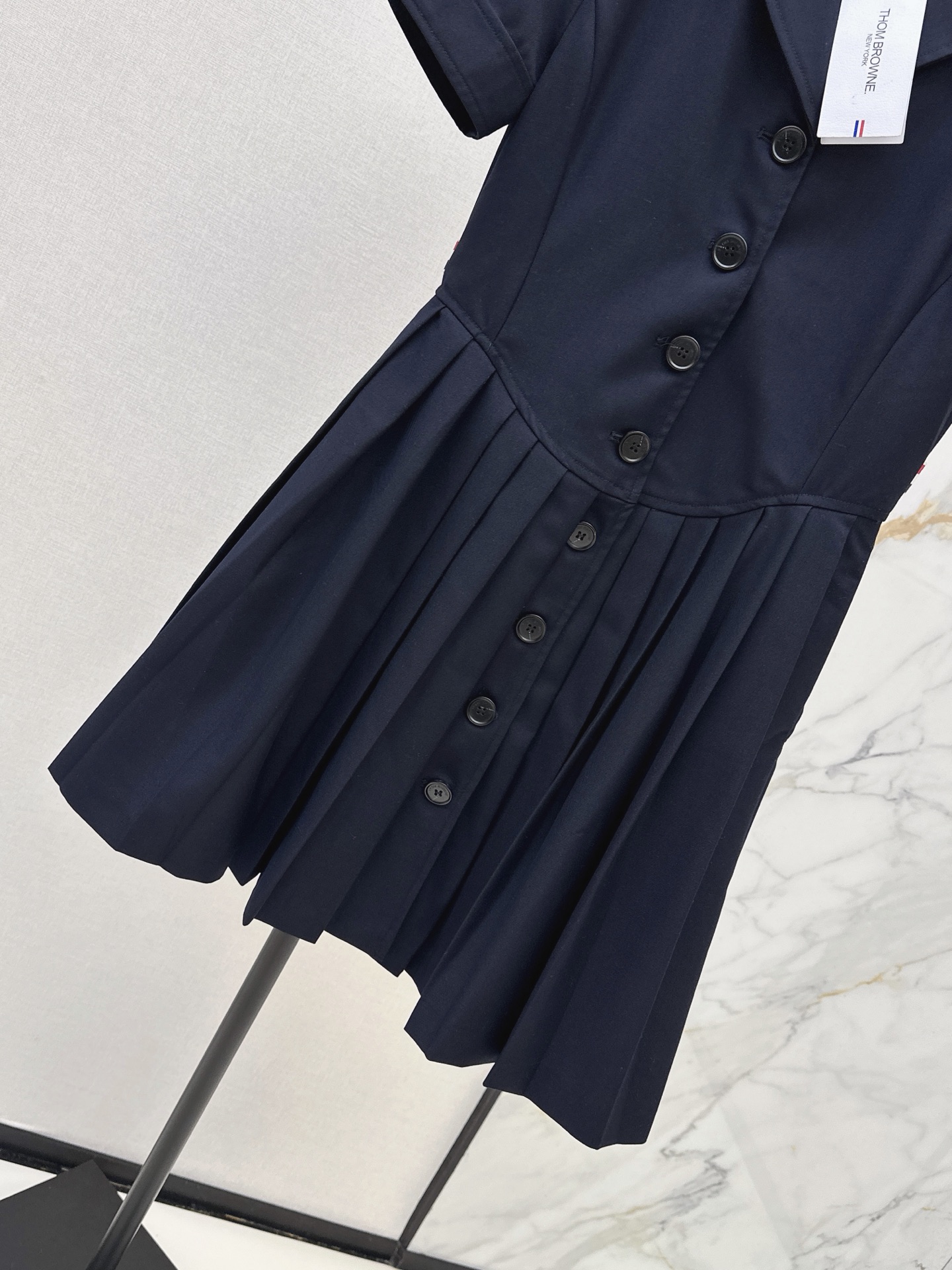 Thom 26ss contract pleated shirt dress