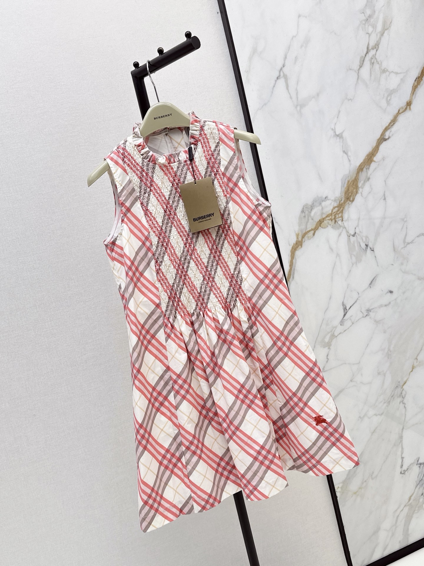 Bur 26ss sleeveless check dress