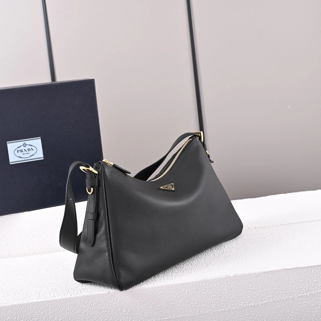 PD  Aimée large leather shoulder bag