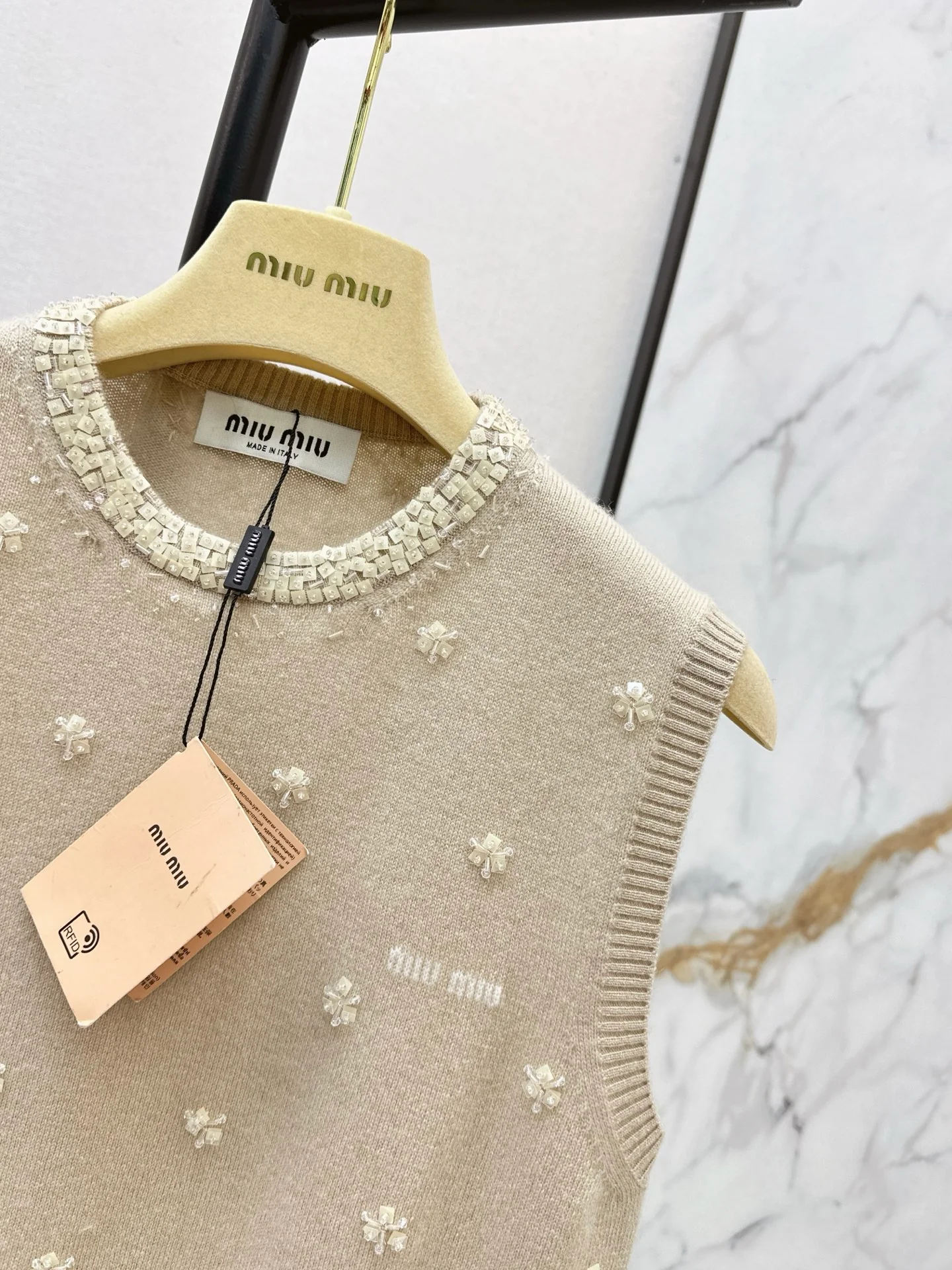Miu 26ss beading flower vest