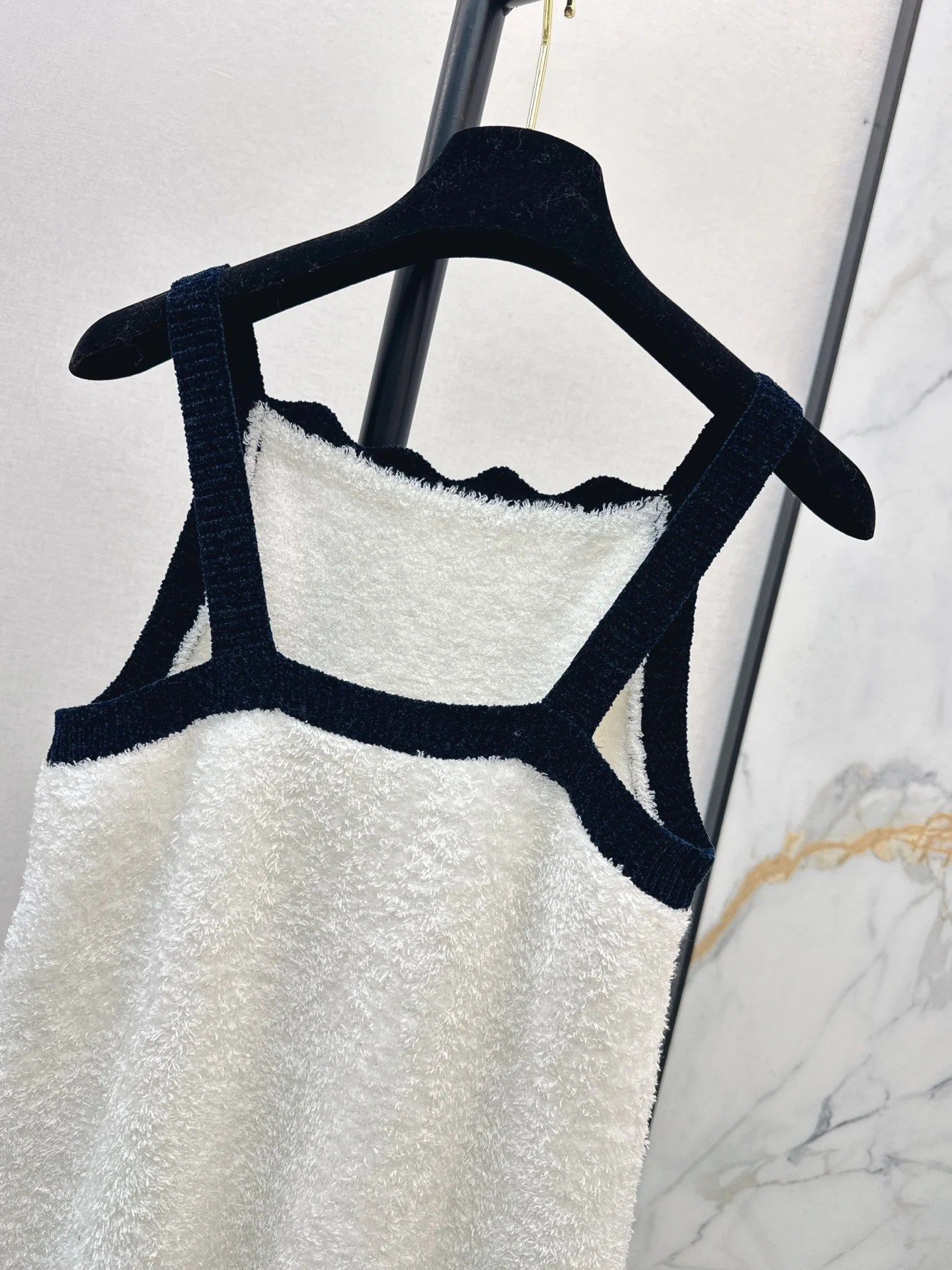 Chan 26ss contract vest