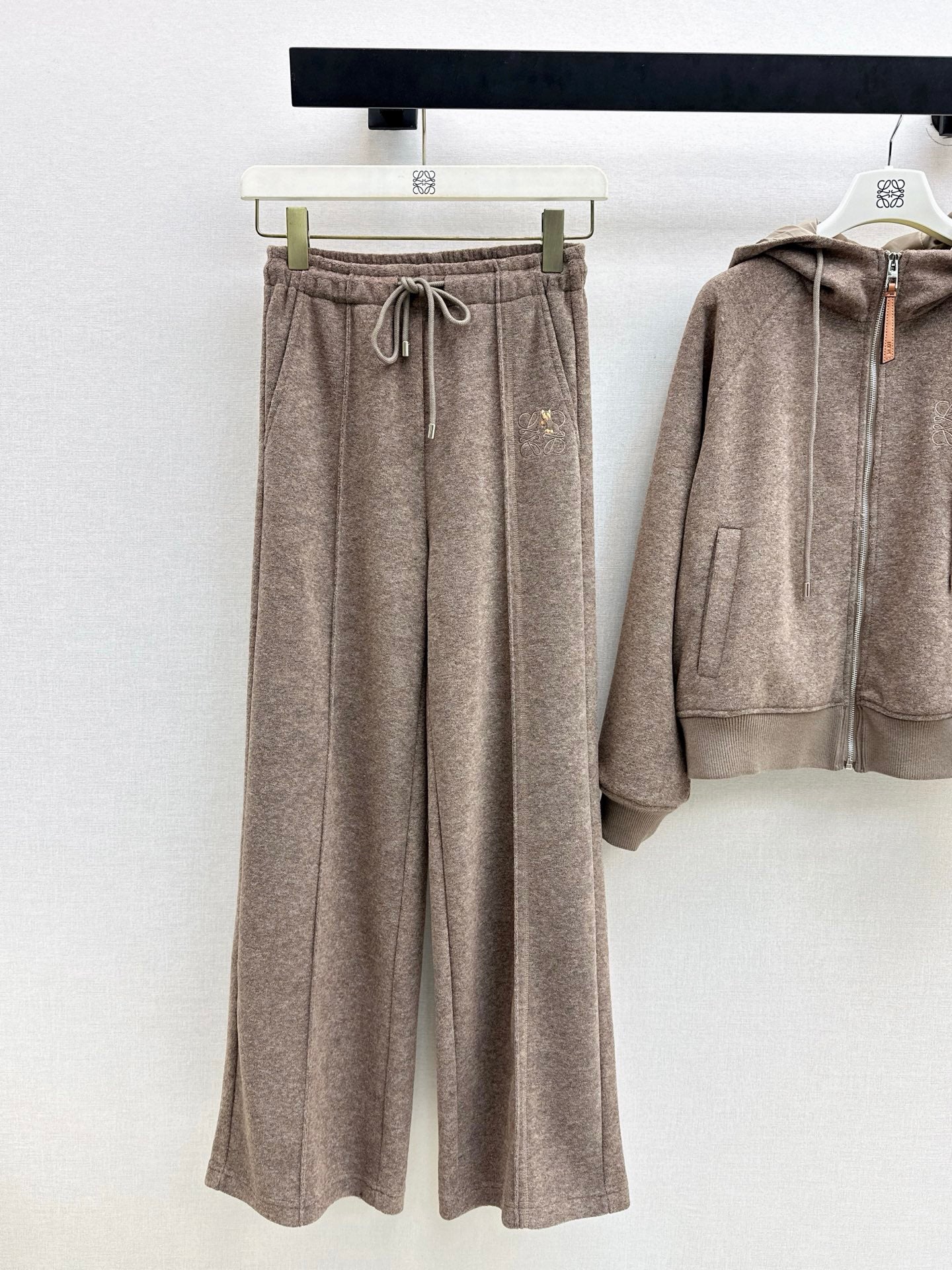 Loe 26ss outfit sets hooded jacket +pant