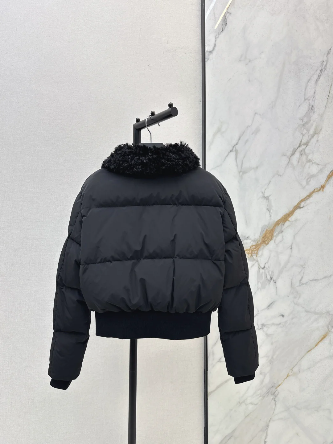 Pra 25fw down jacket