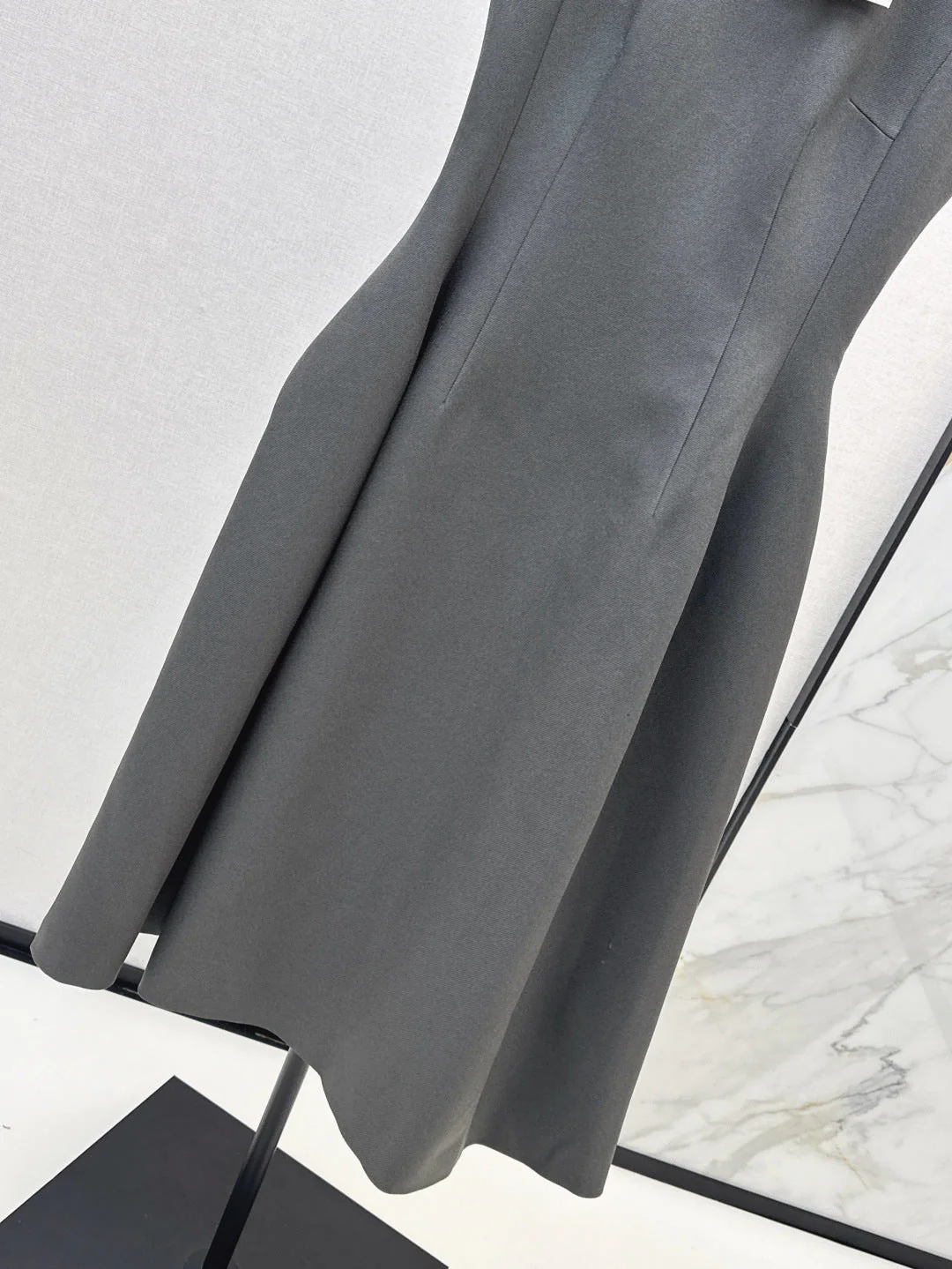 CD 25fw sleeveless dress