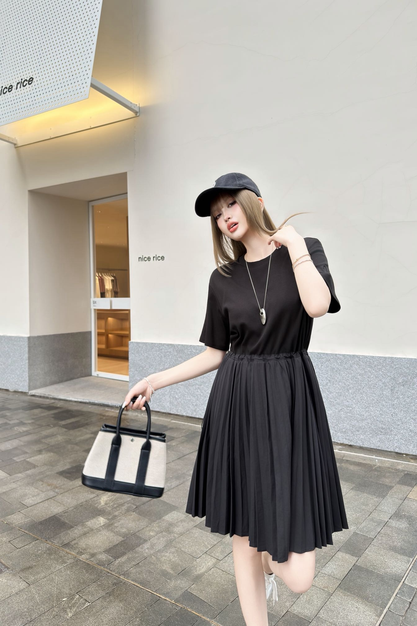 Monc 26ss contact pleated dress