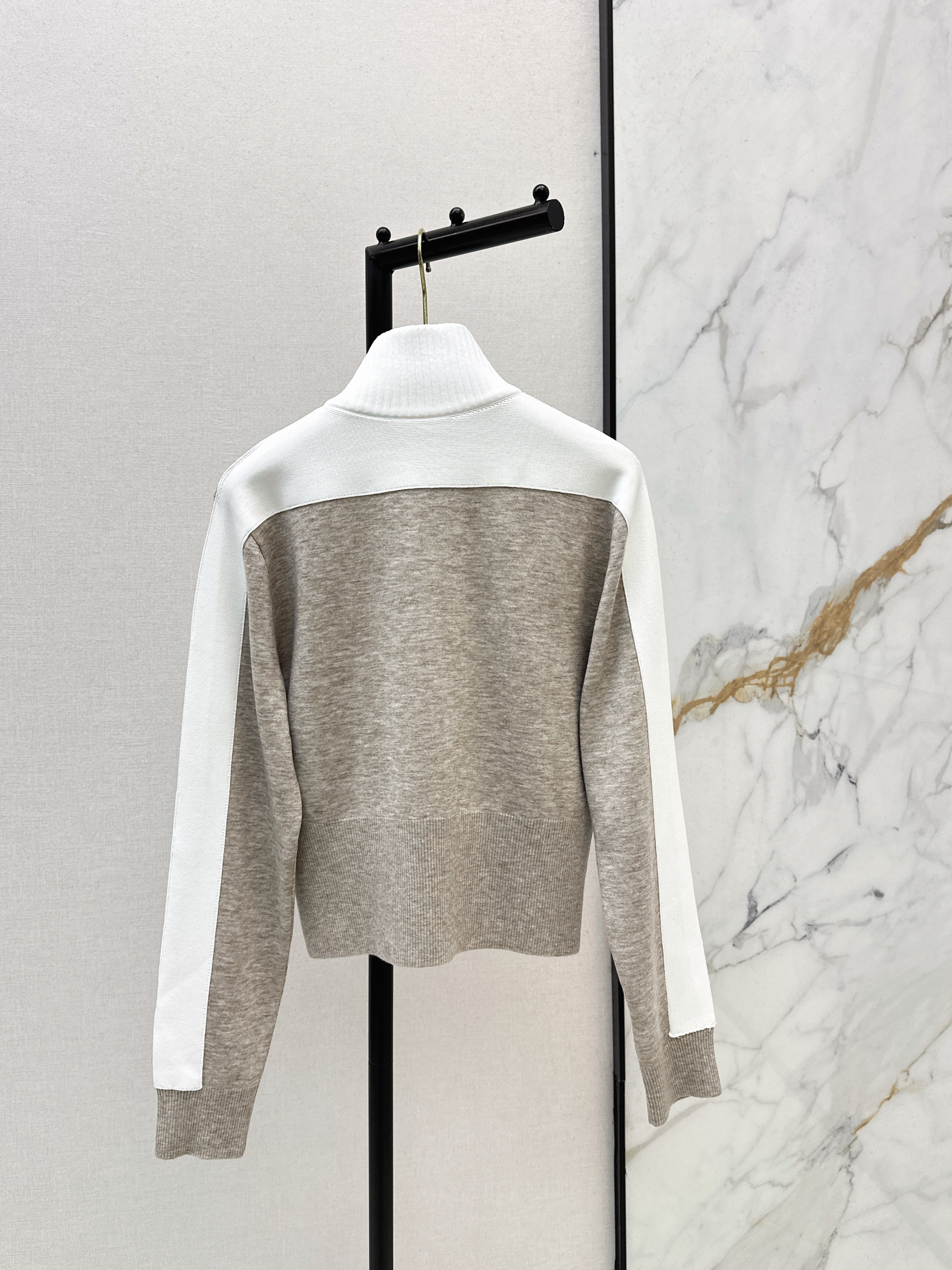 Louis 26ss stand-collar knitted jacket