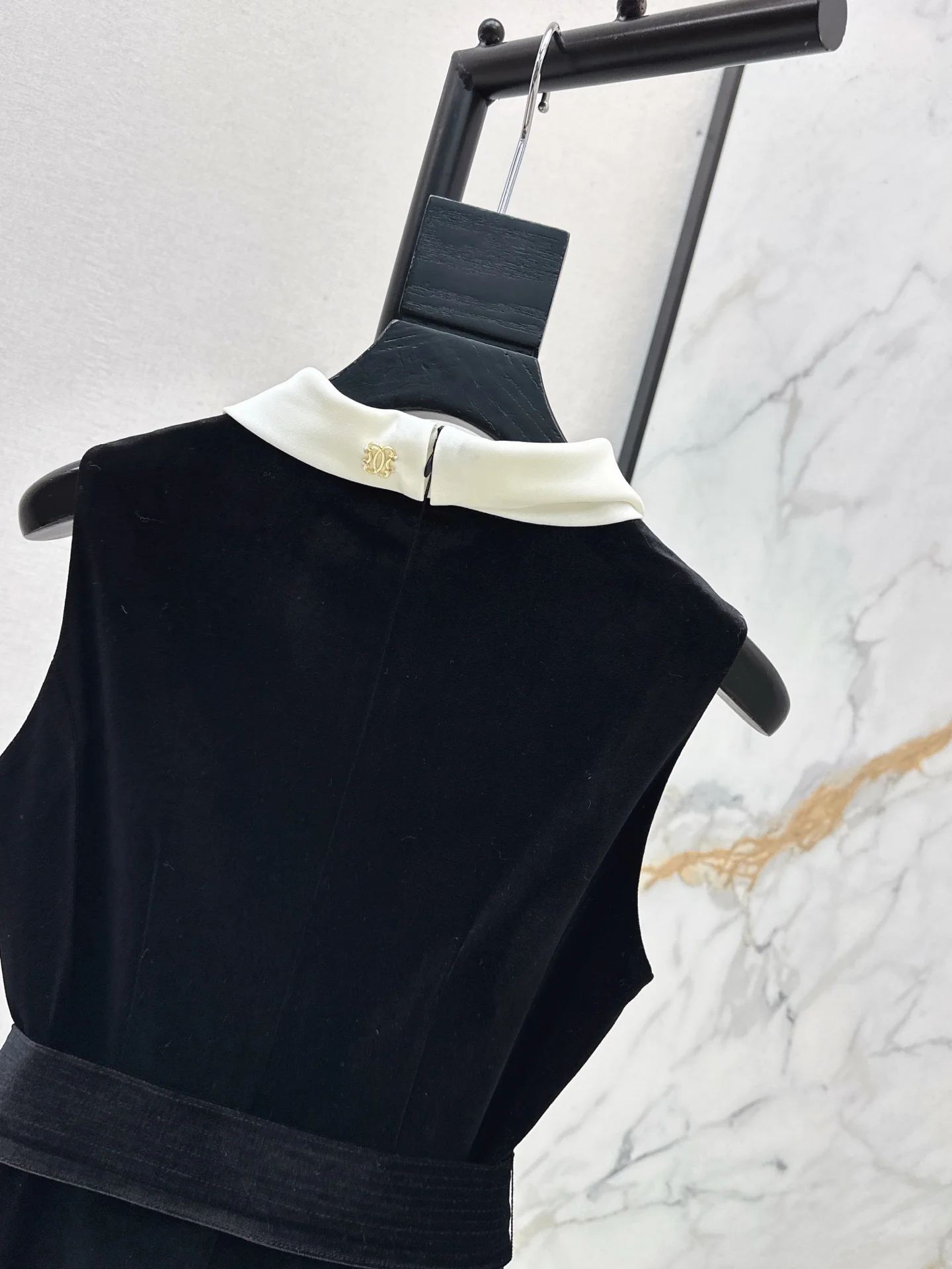 CD 26ss velvet dress