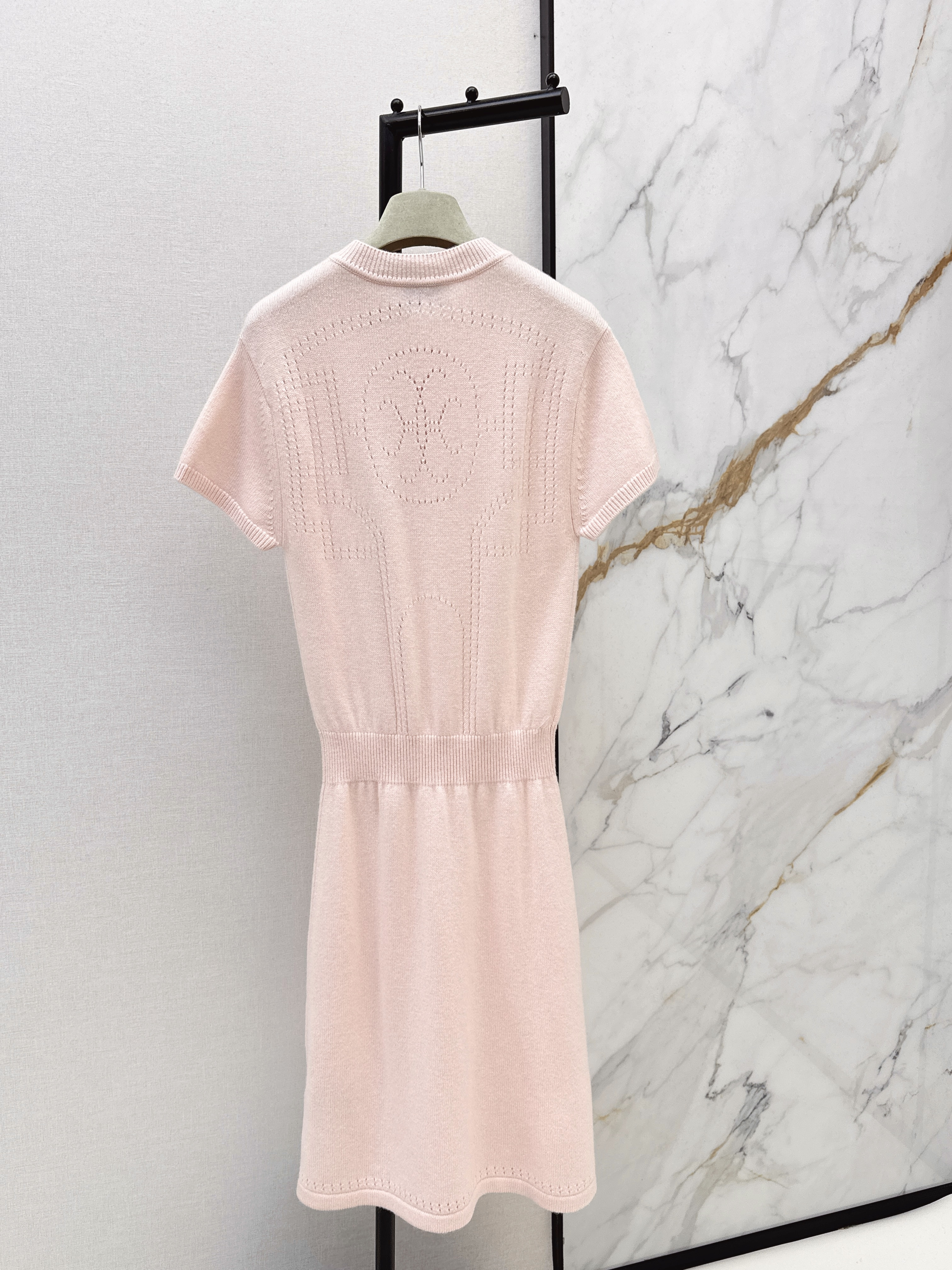 Herm 26ss cashmere dress