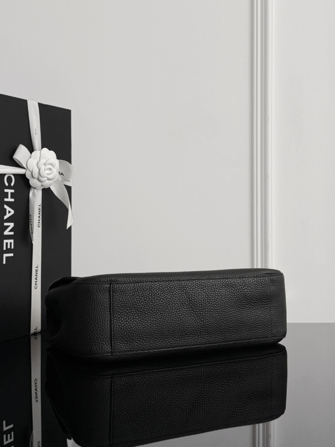 Chan 26S maxi flap bag