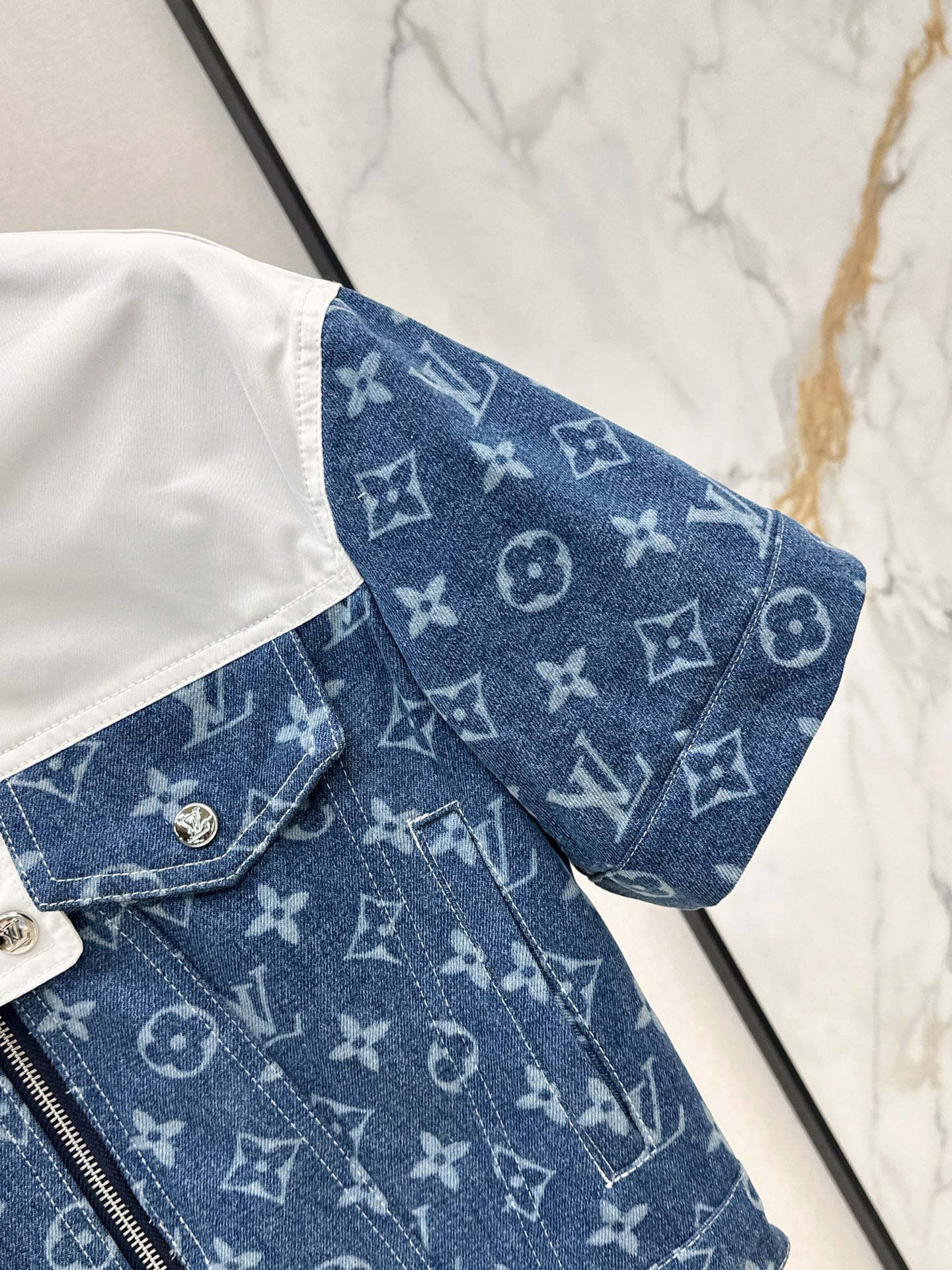 Loui 26ss crooped top