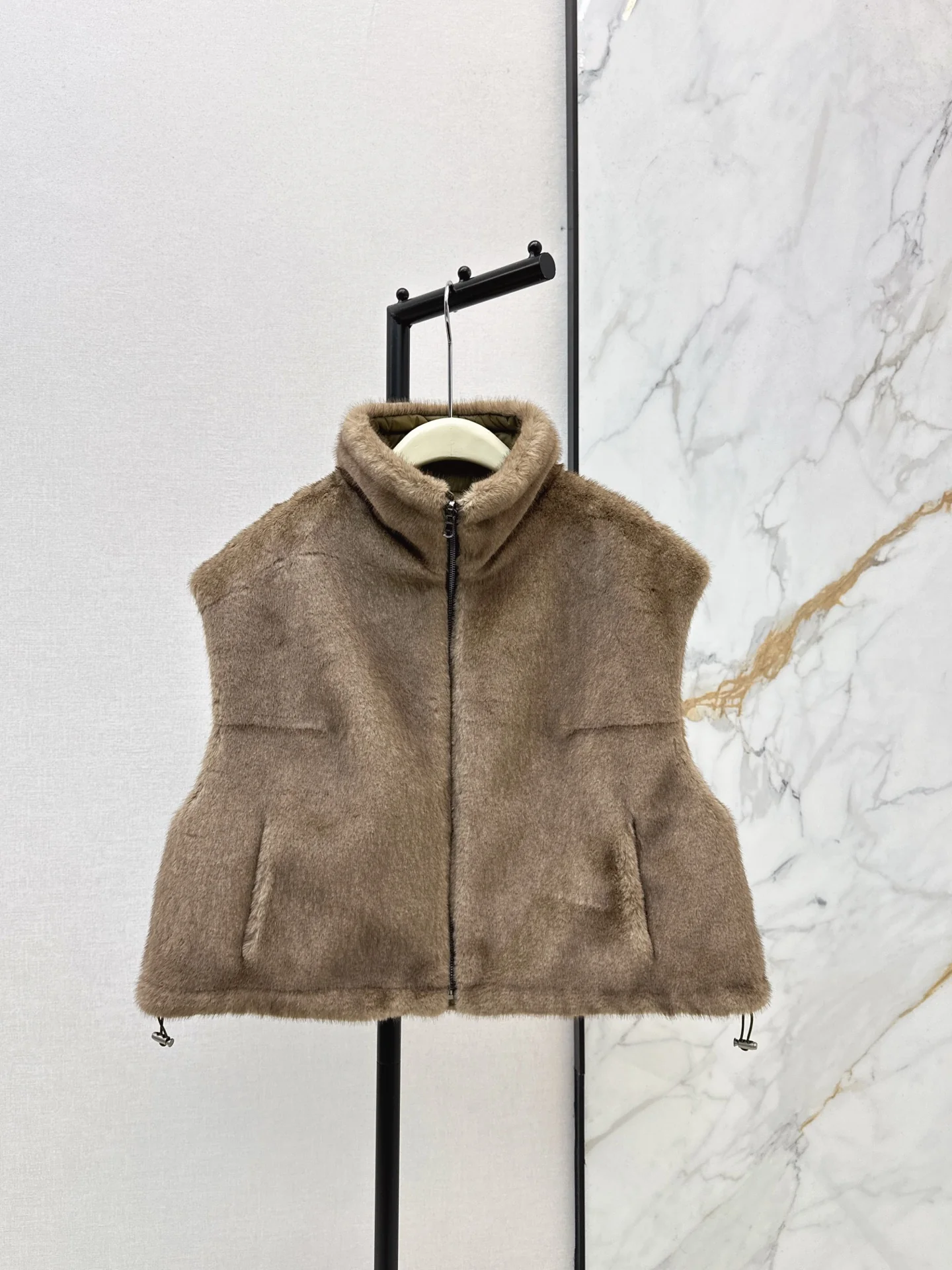 Brun 25fw reversible faux fur vest jacket