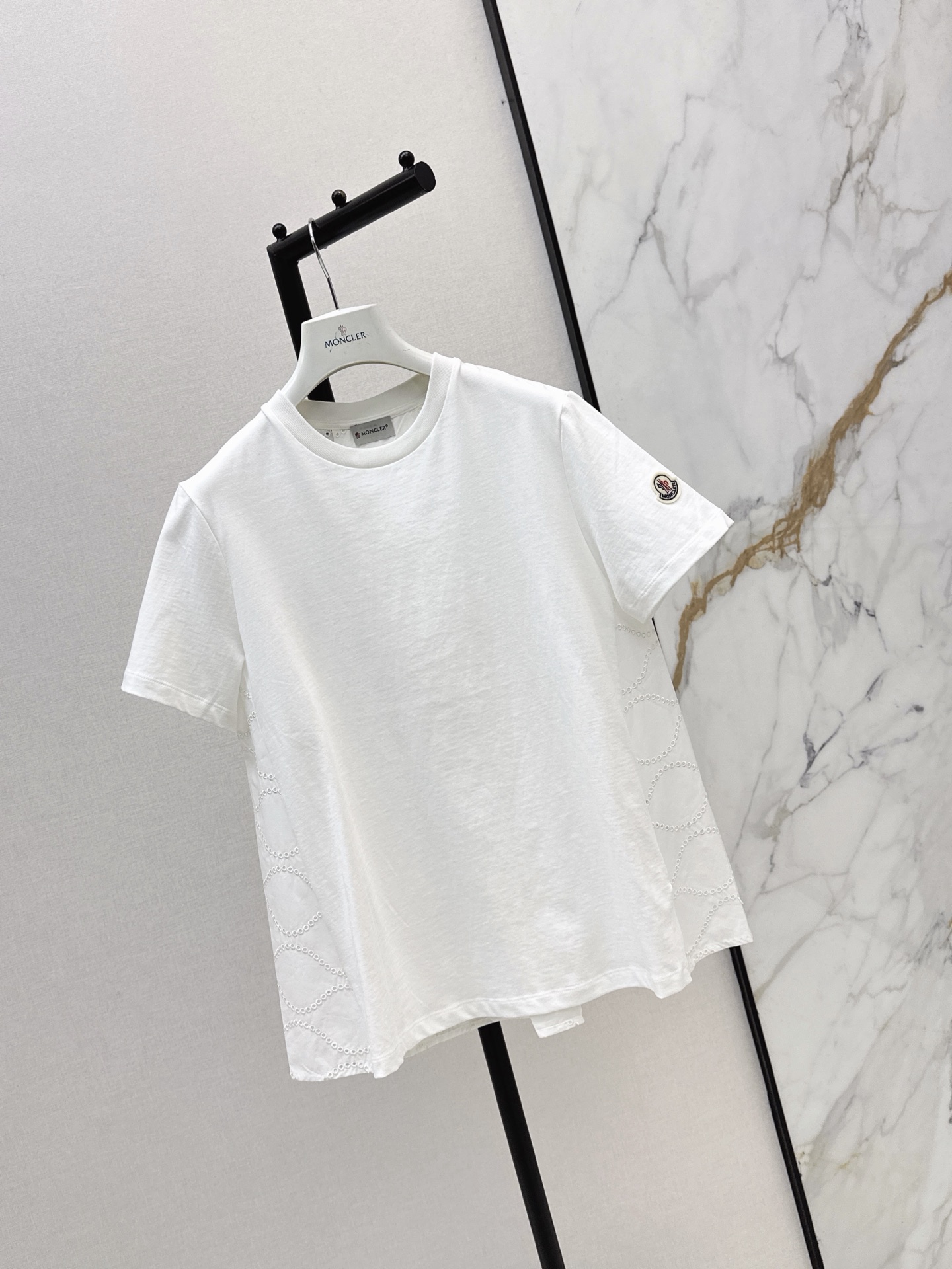 Monc 26ss embroidert t-shirt