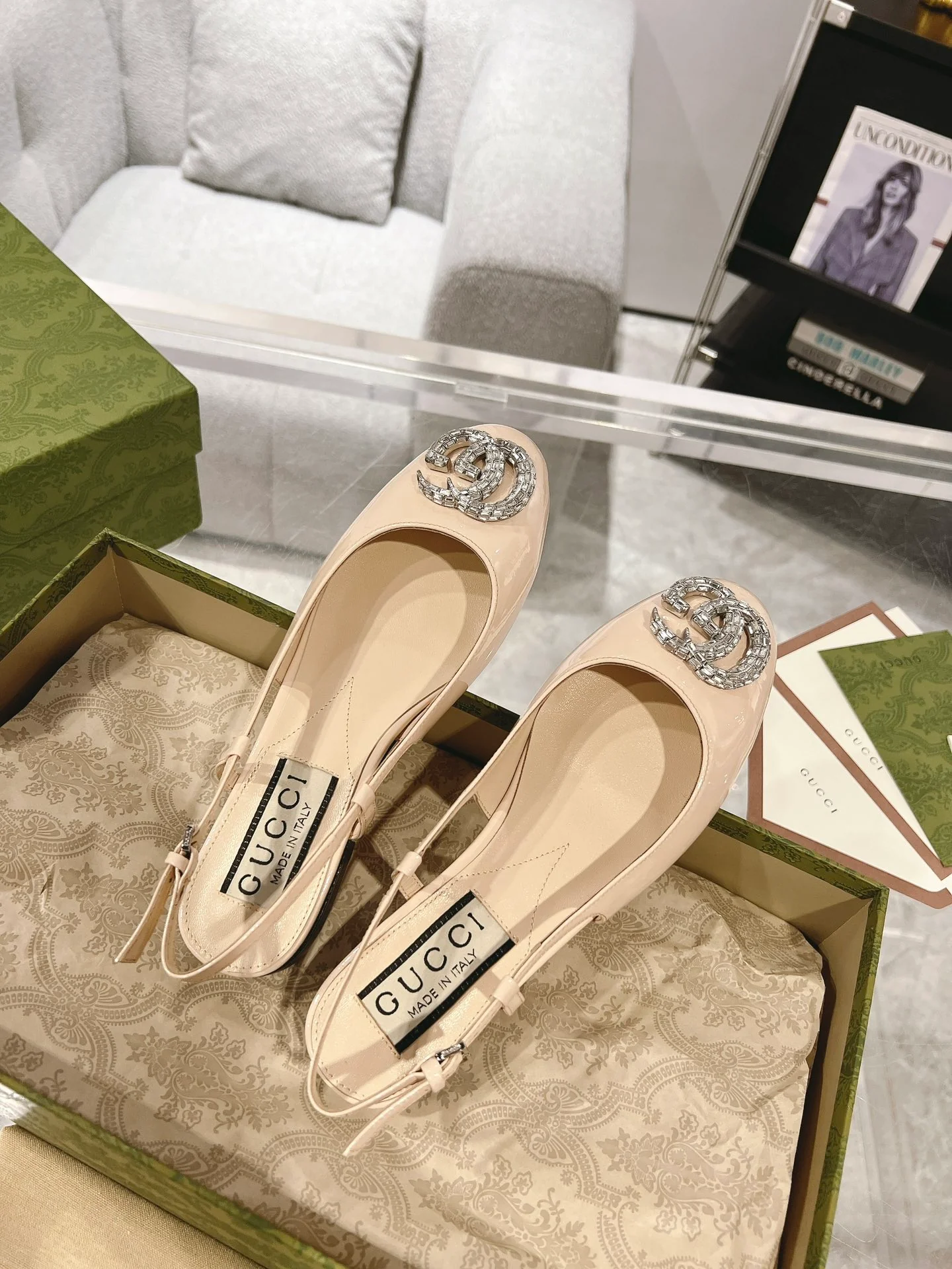 Gucc 25fw slingback flats with crystal diamond bling sandals