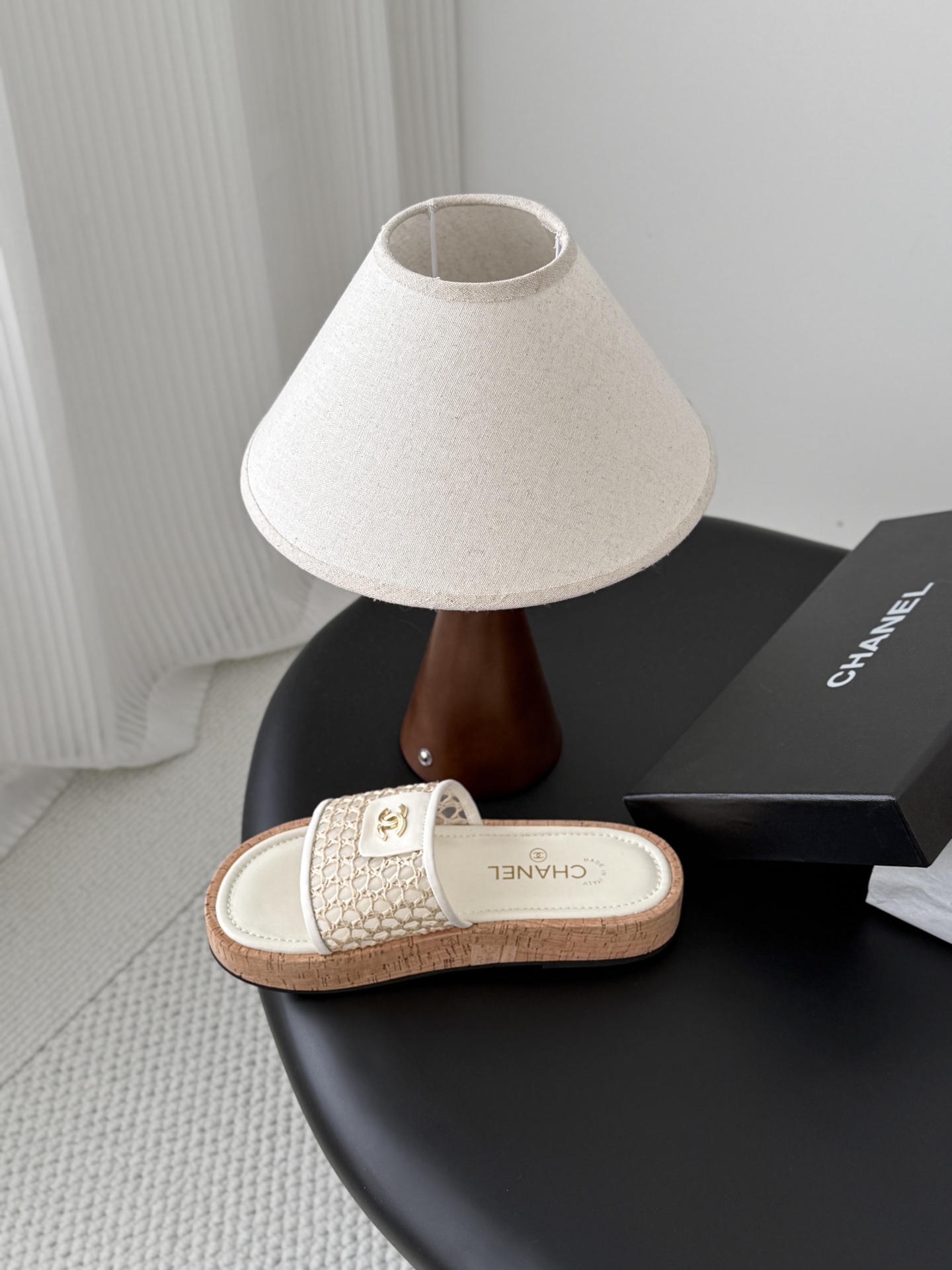 Chan 26C mesh slippers