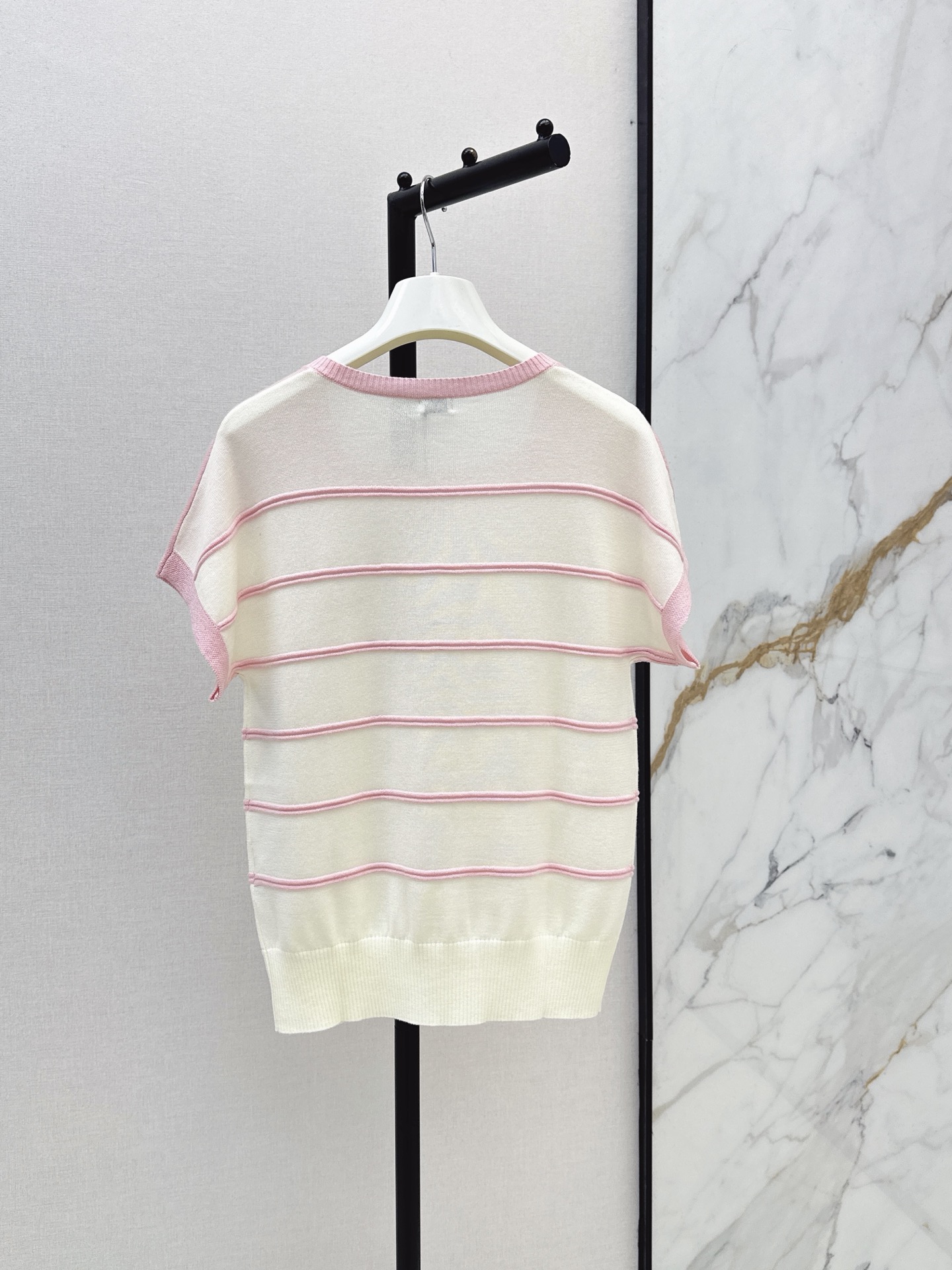 Loe 26ss stripe knit sweater