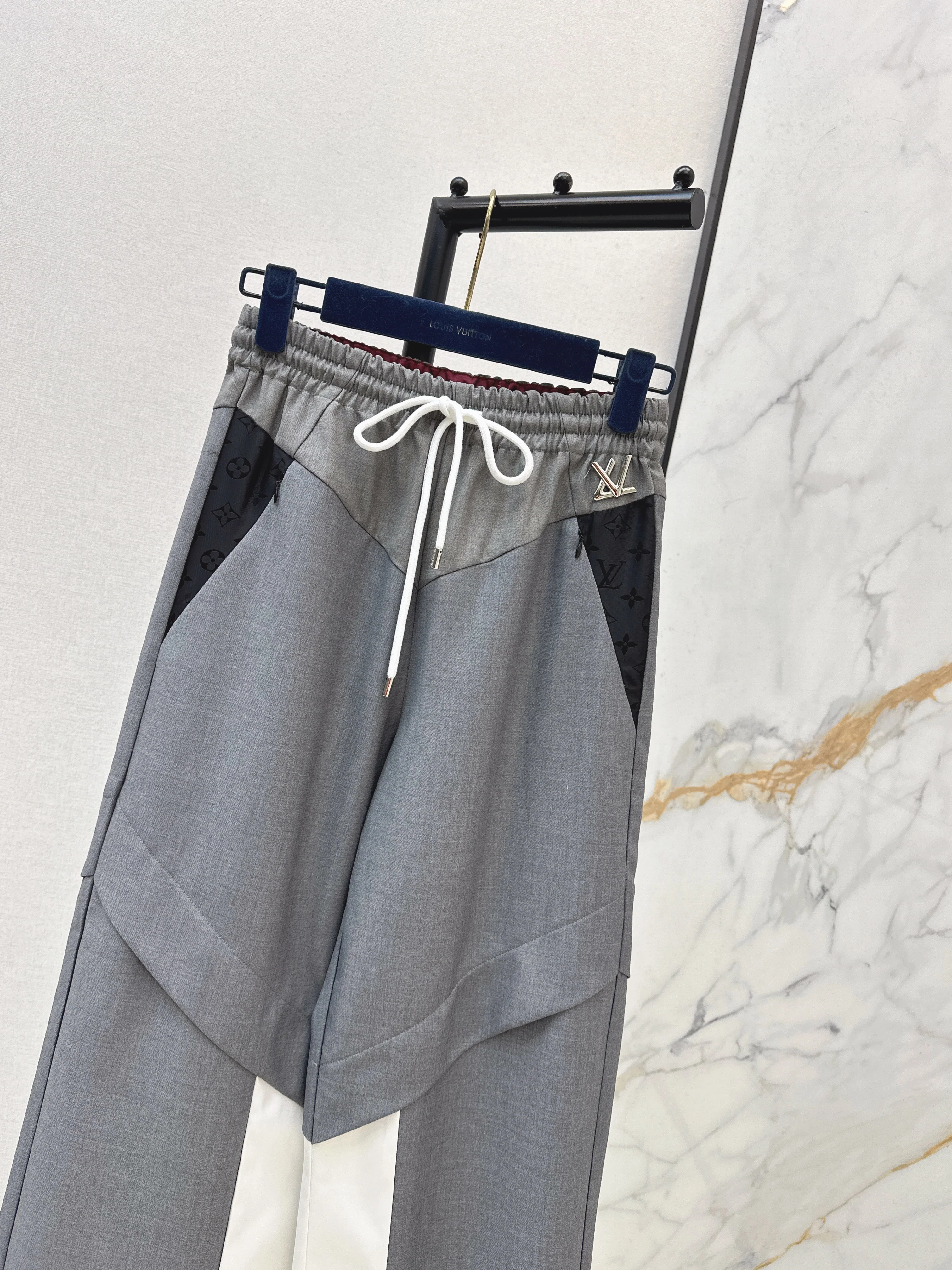 Louis 26ss contact pants