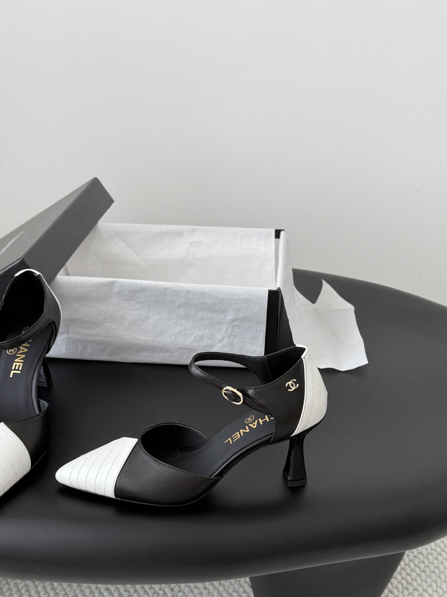 Chan 26P kitten heel sandals