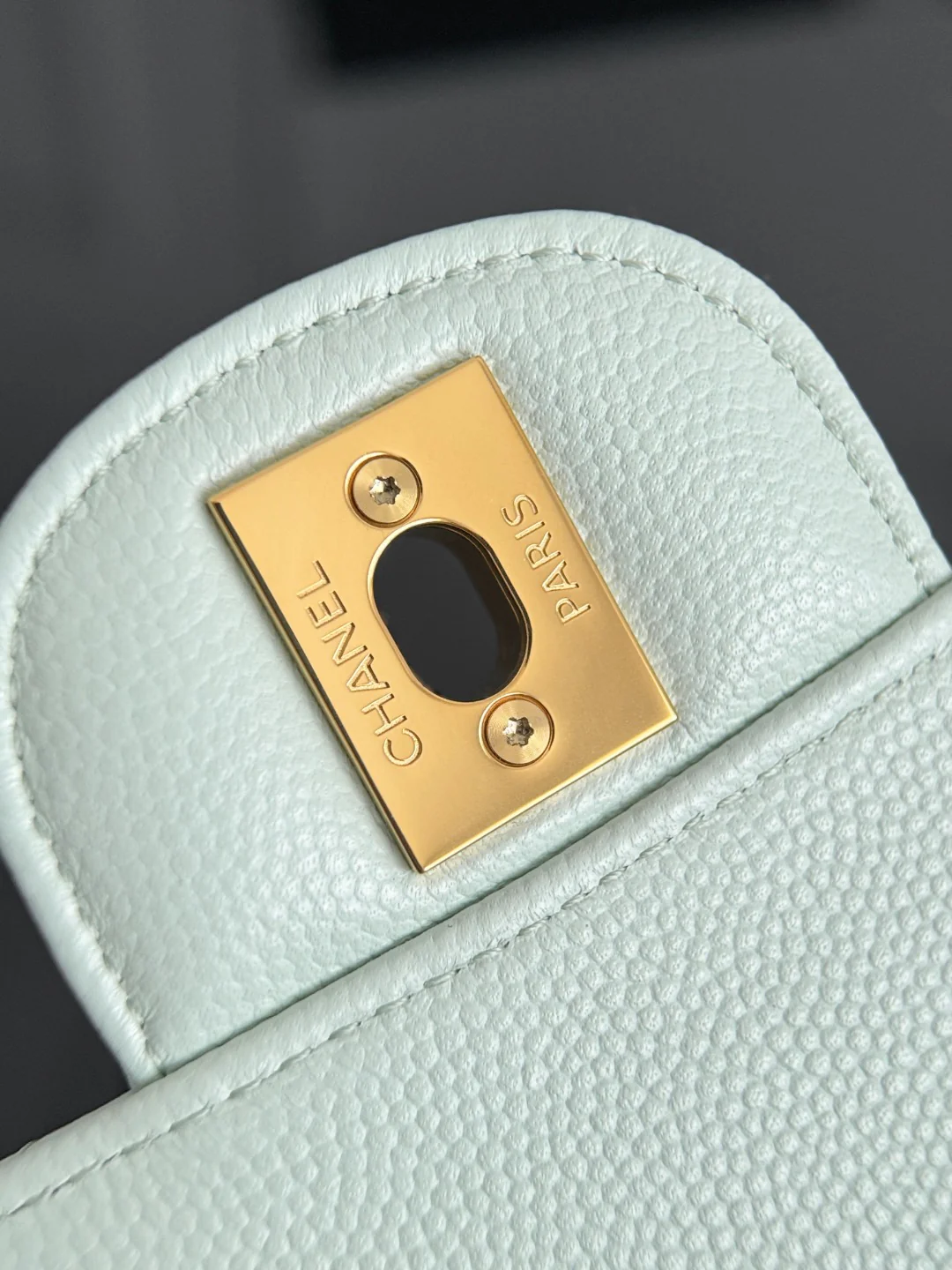 Chan cf25 chain shoulder bag