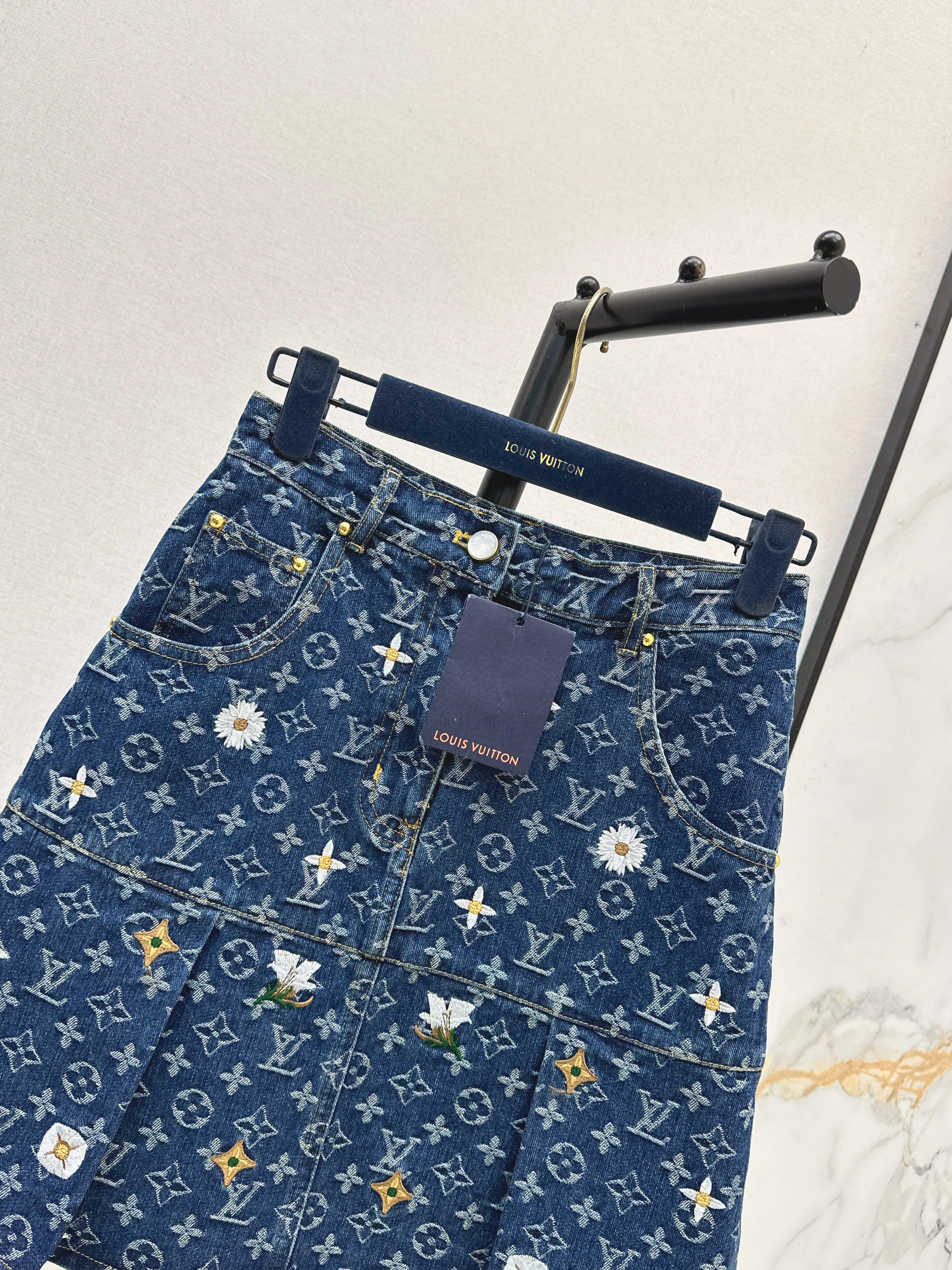 Loui 26ss embroidery denim skirt
