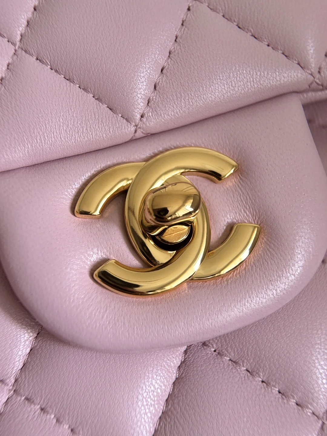 Chan cf23 chain shoulder bag