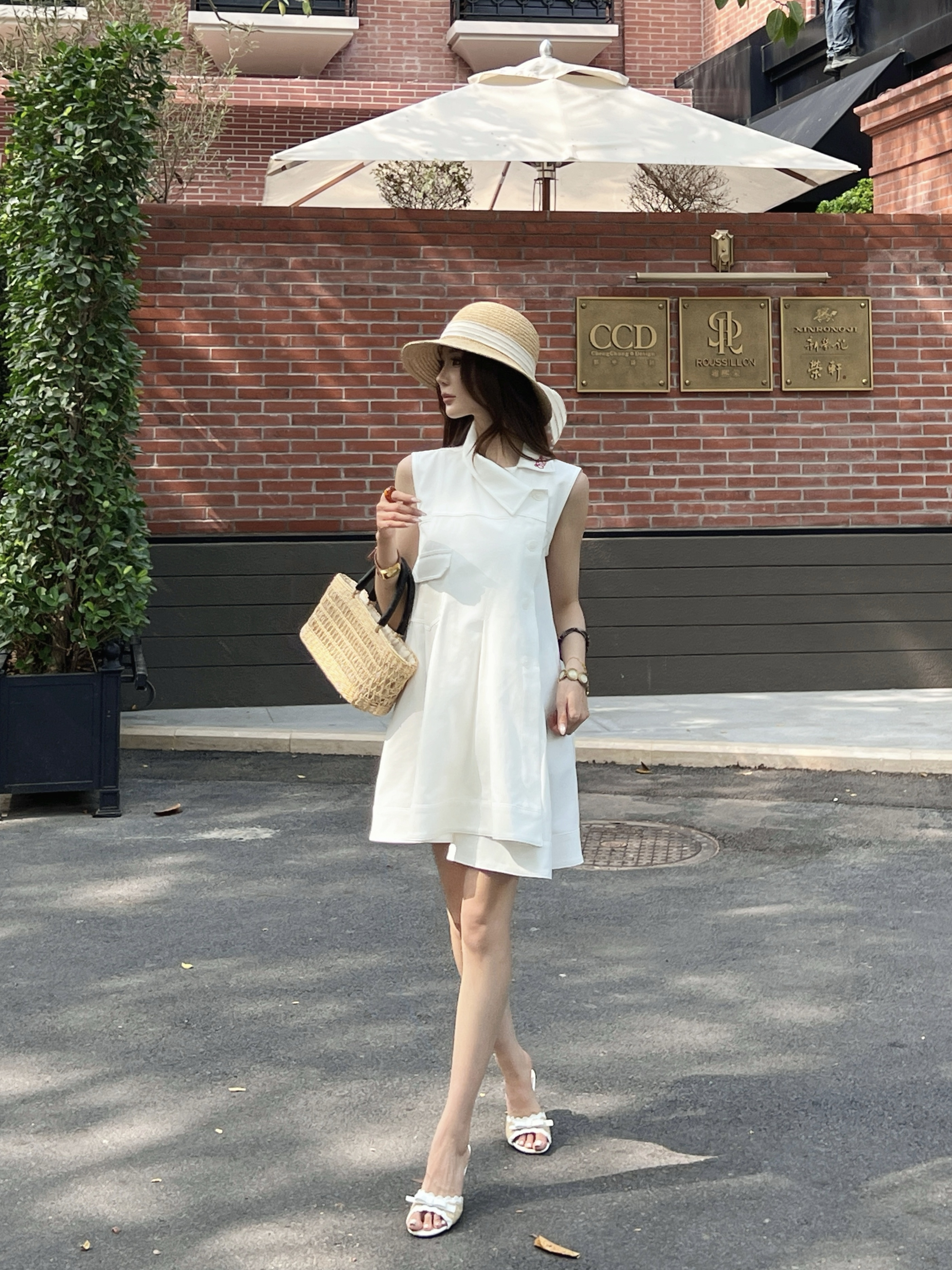 Loe 26ss embroidery dress