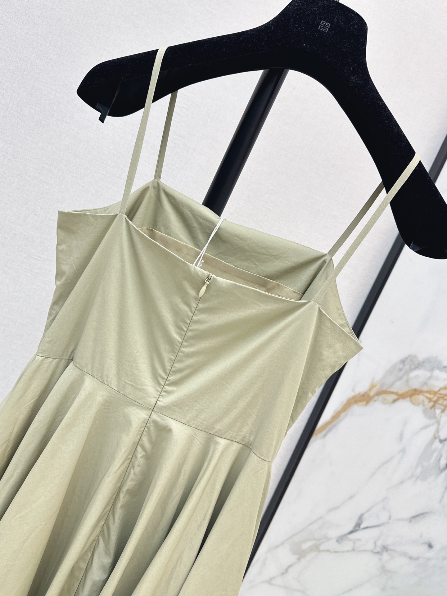 Give 26ss pleated slip dress