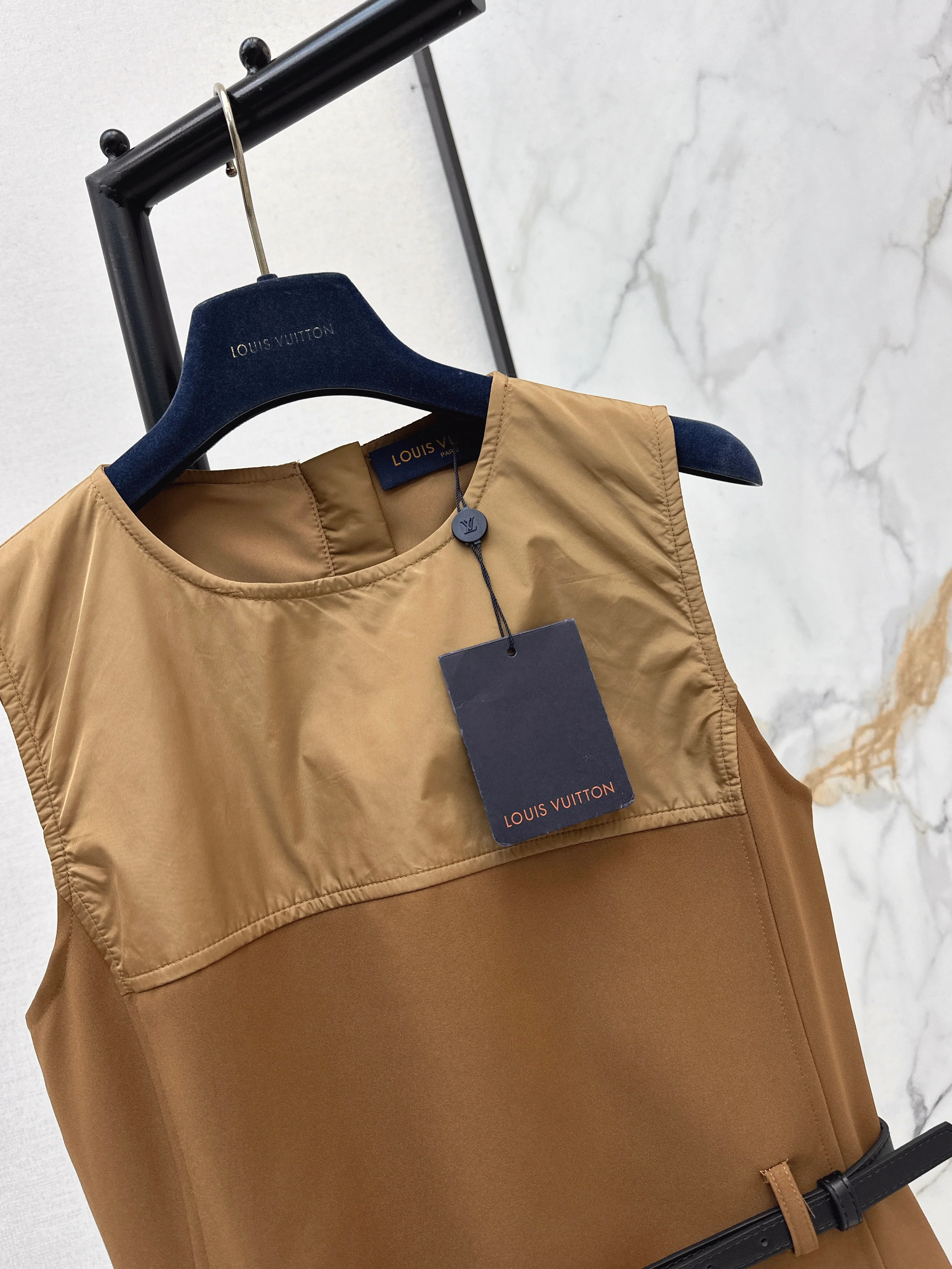 Louis 26ss sleeveless dress