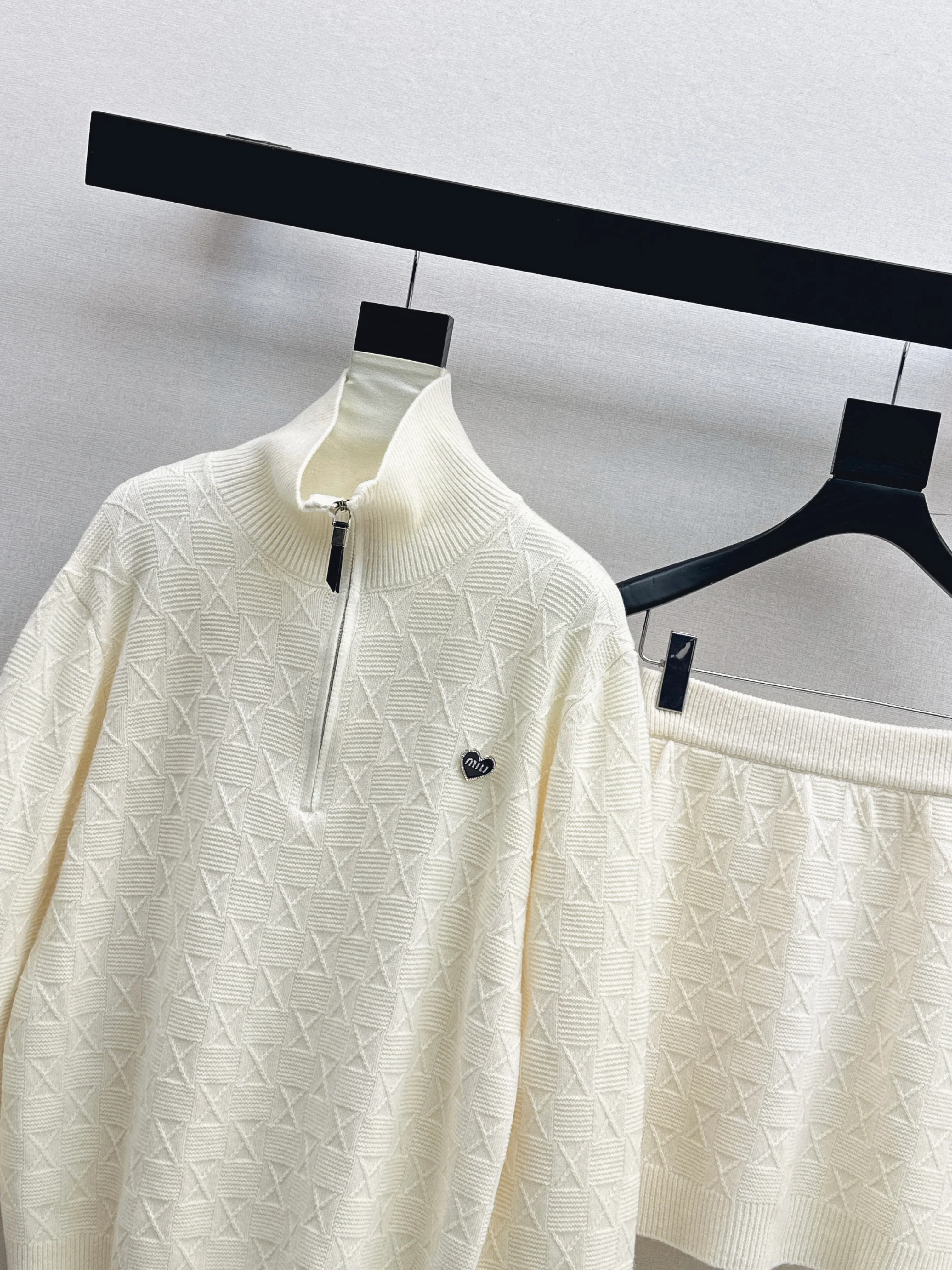 Miu 26ss jacquard knit sweater+skirts set