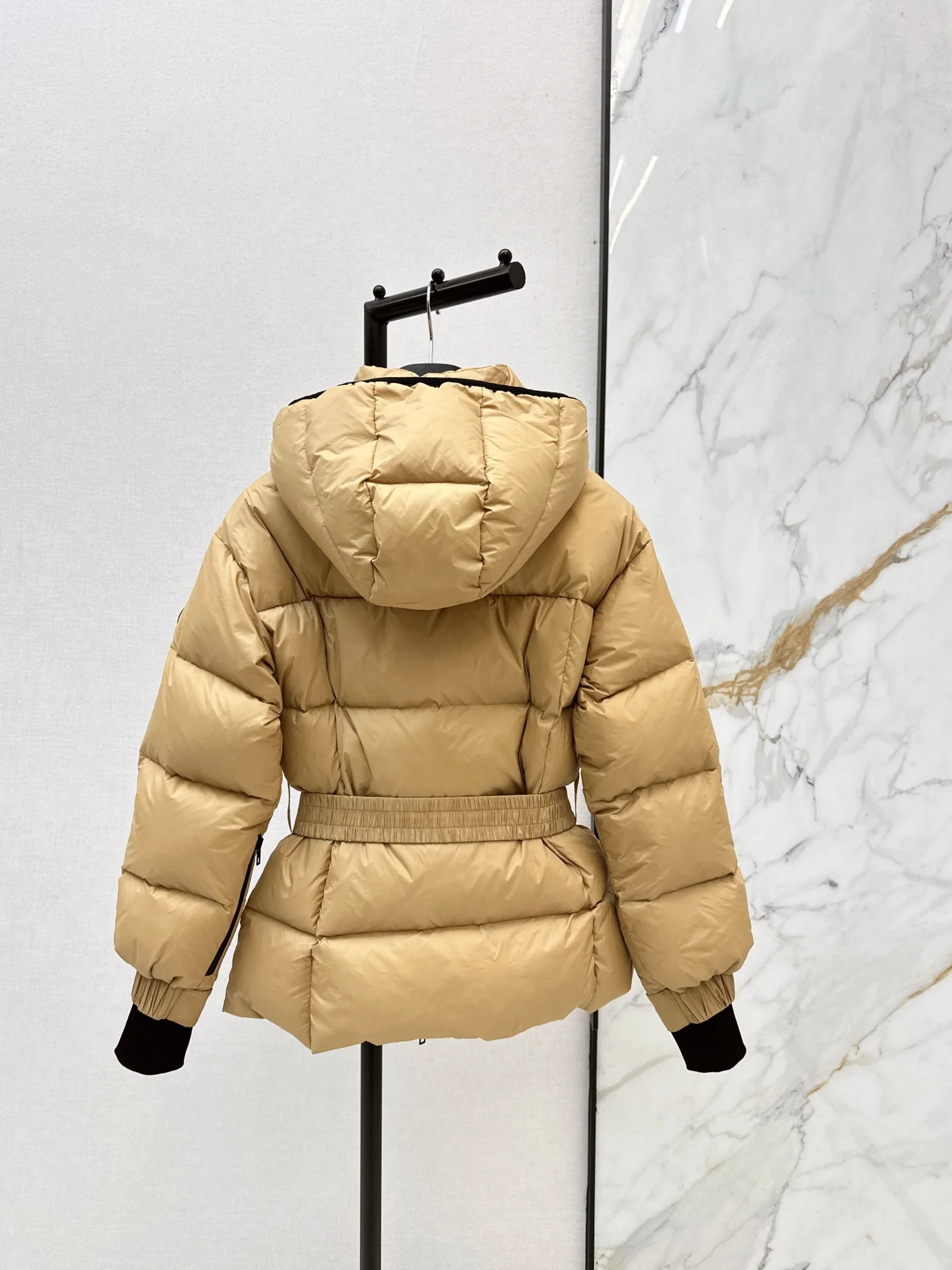 CD 25fw down jacket