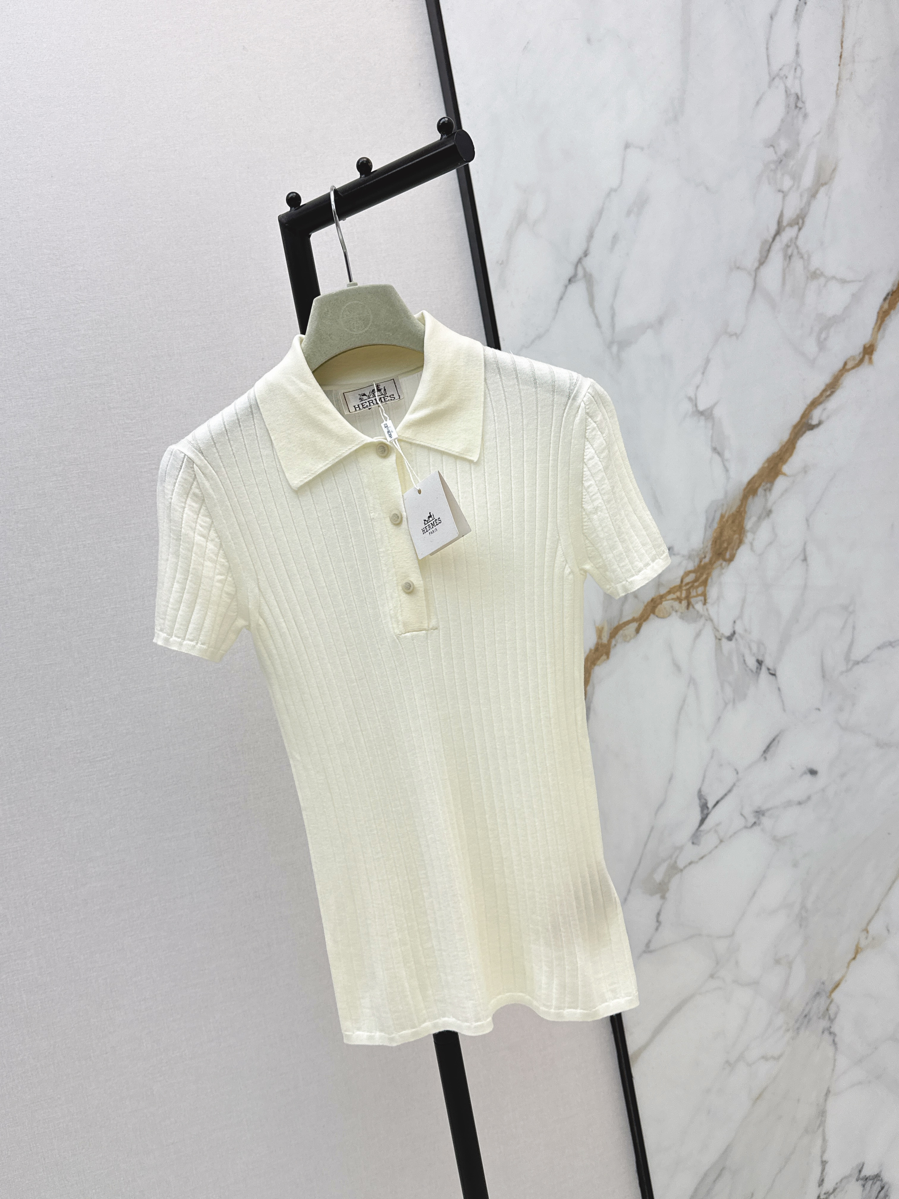 Her 26ss knit sweater