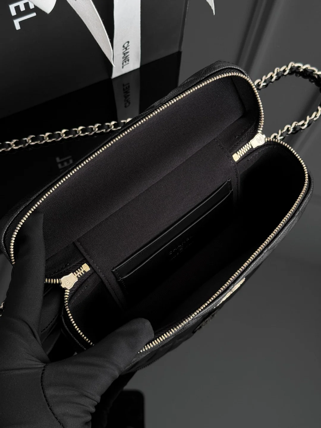 Chan 25P LP heart diamond shoulder bage