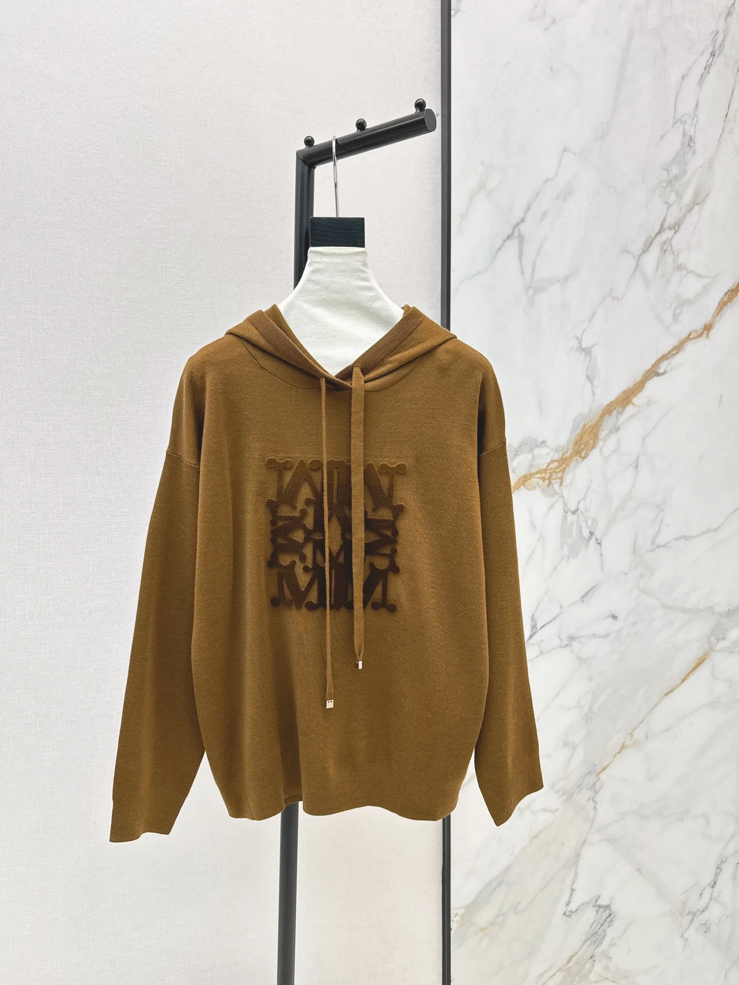 Max 25fw hooded sweater