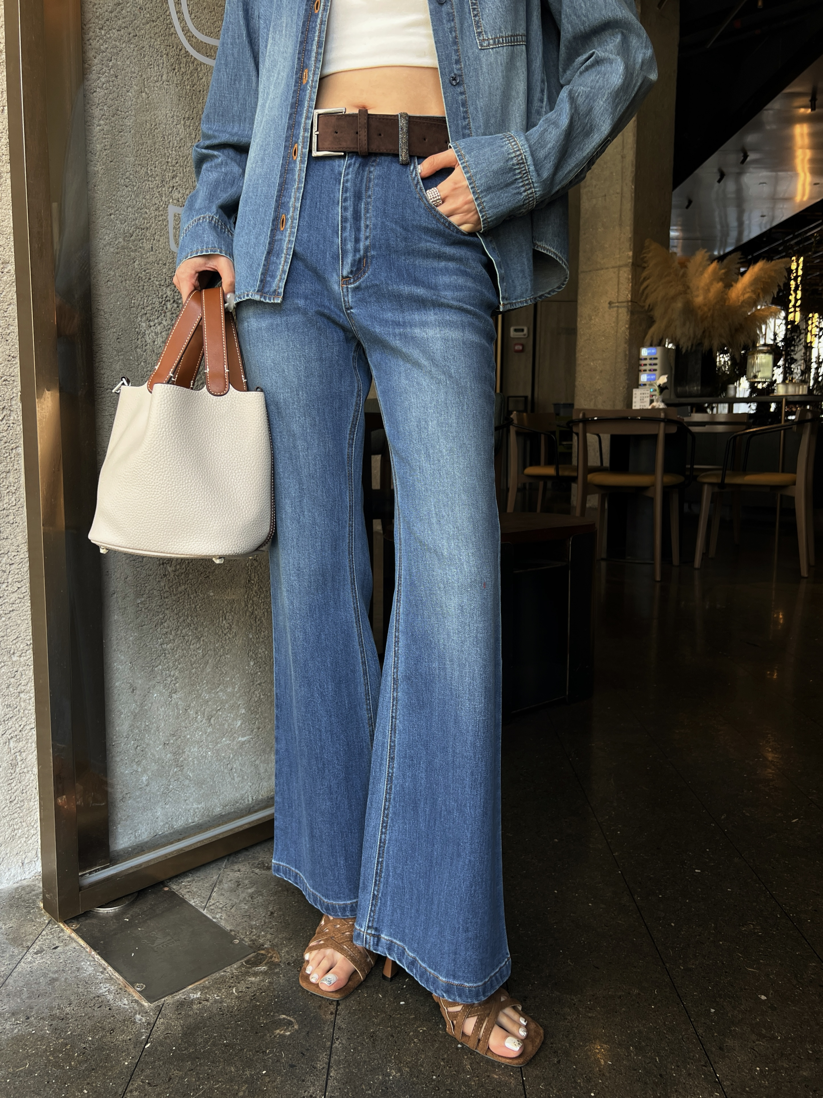 Brun 26ss flared jeans